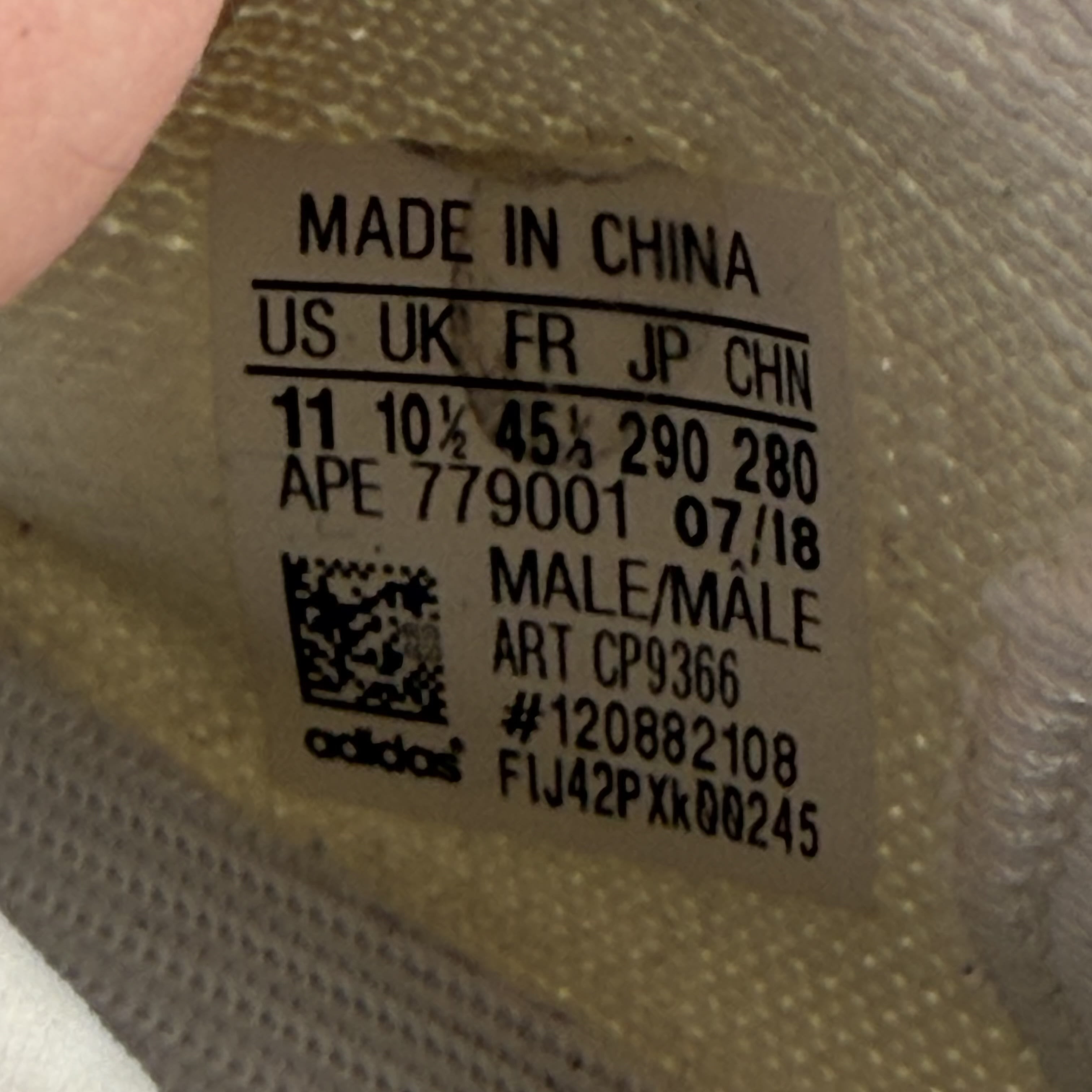 698367 Yeezy Boost 350 V2 'Cream White / Triple White'