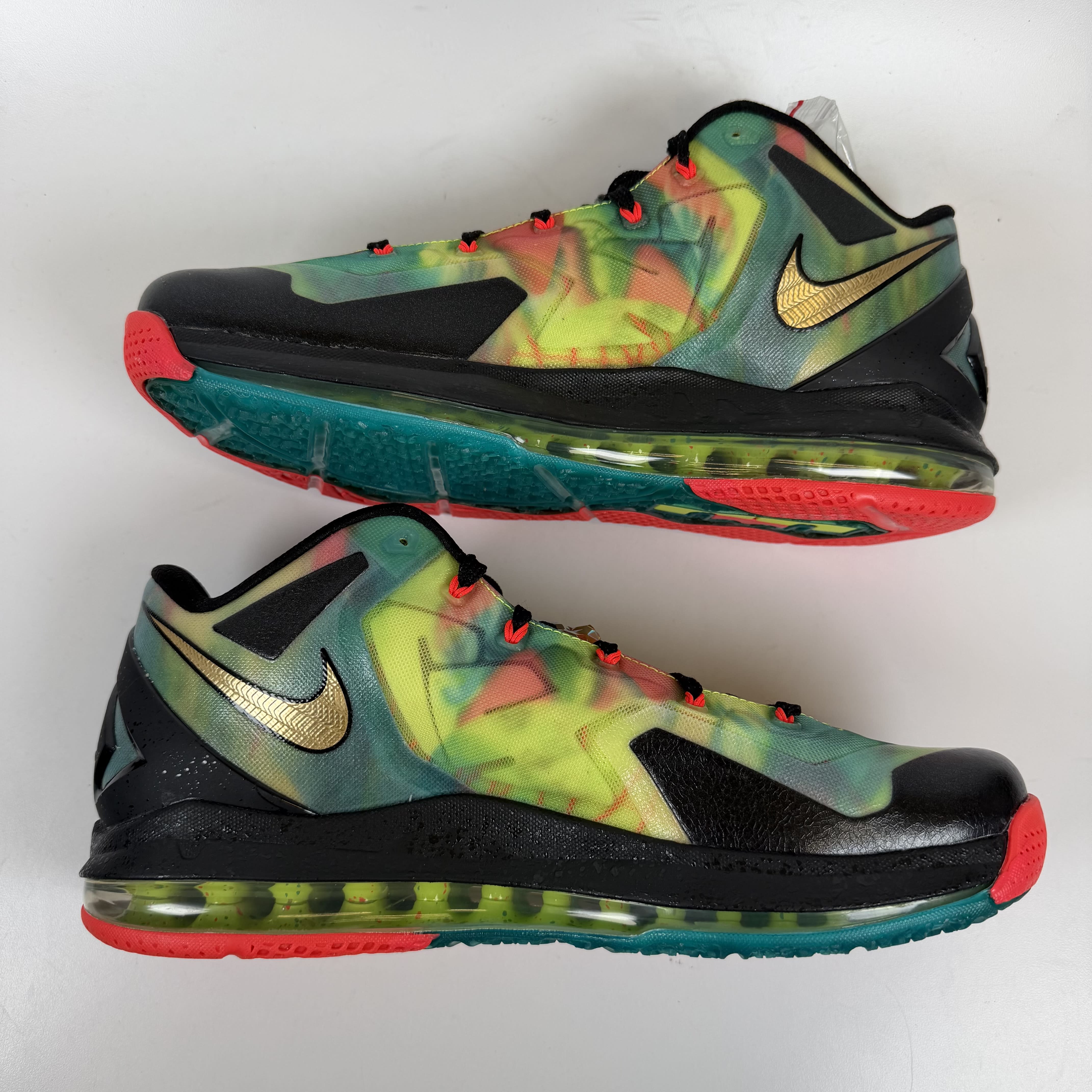 SP13980 Nike LeBron 11 Low SE Multi-Color
