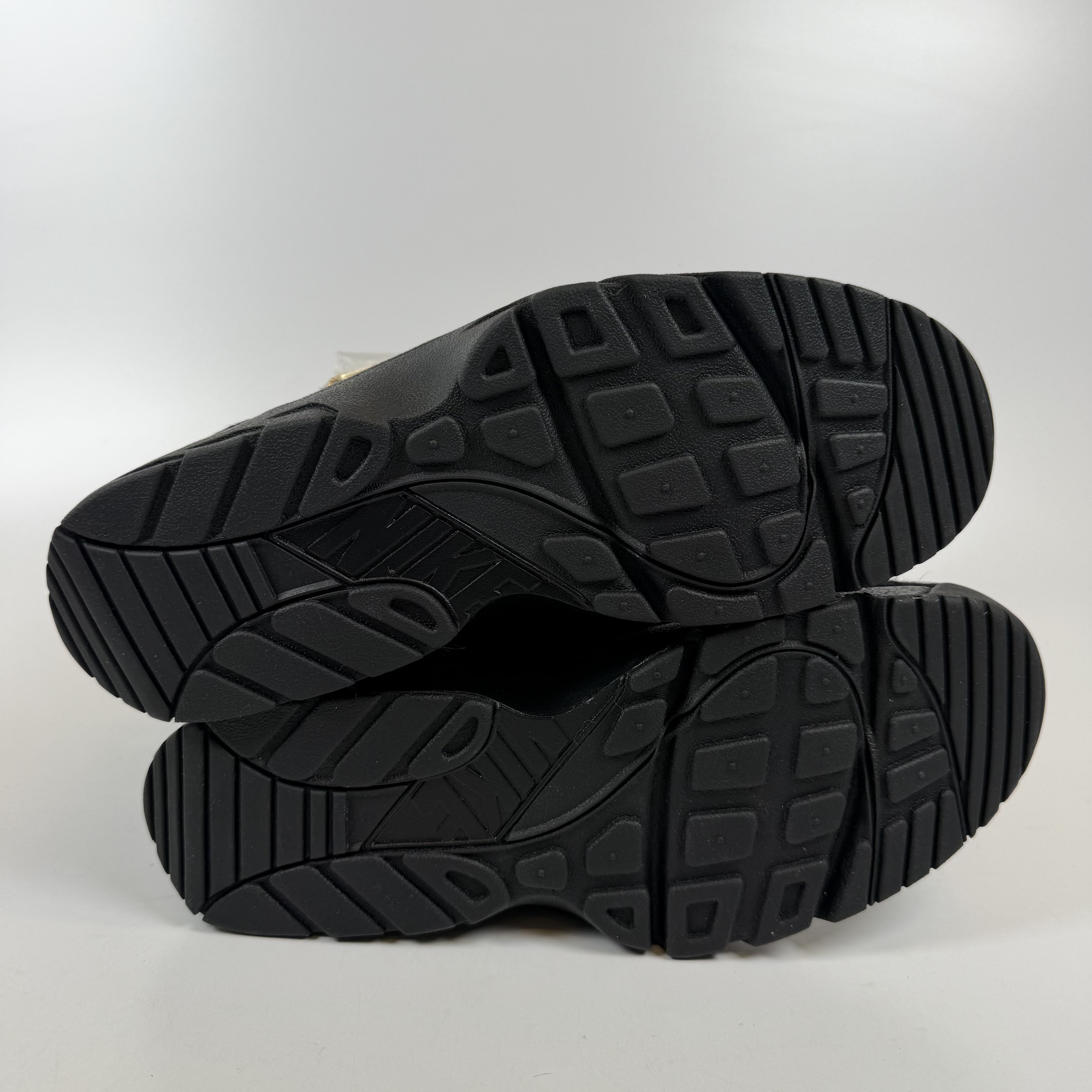SP13979 Nike Air Trainer Huarache Corteiz Black