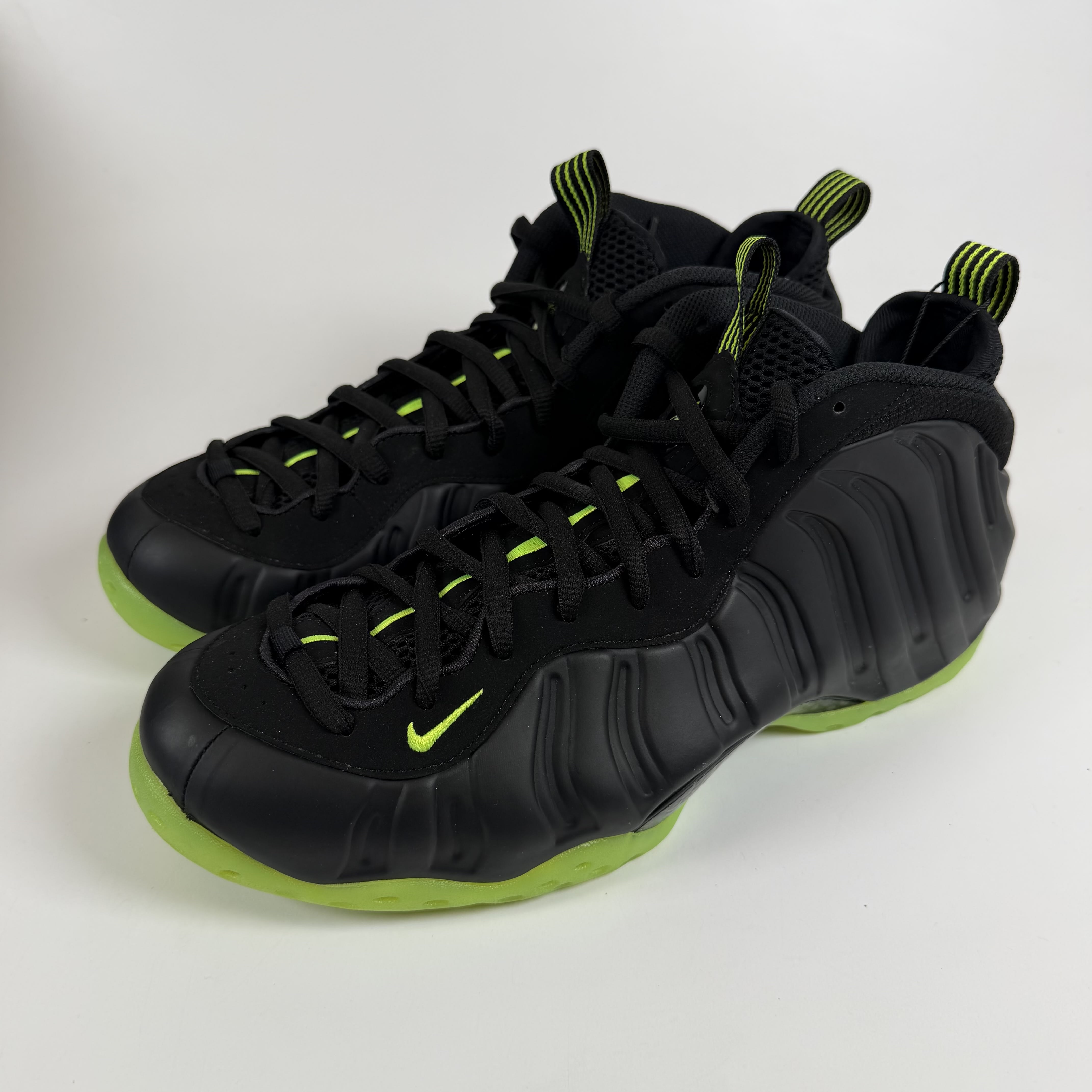 SP8115 Nike Air Foamposite One Black Volt