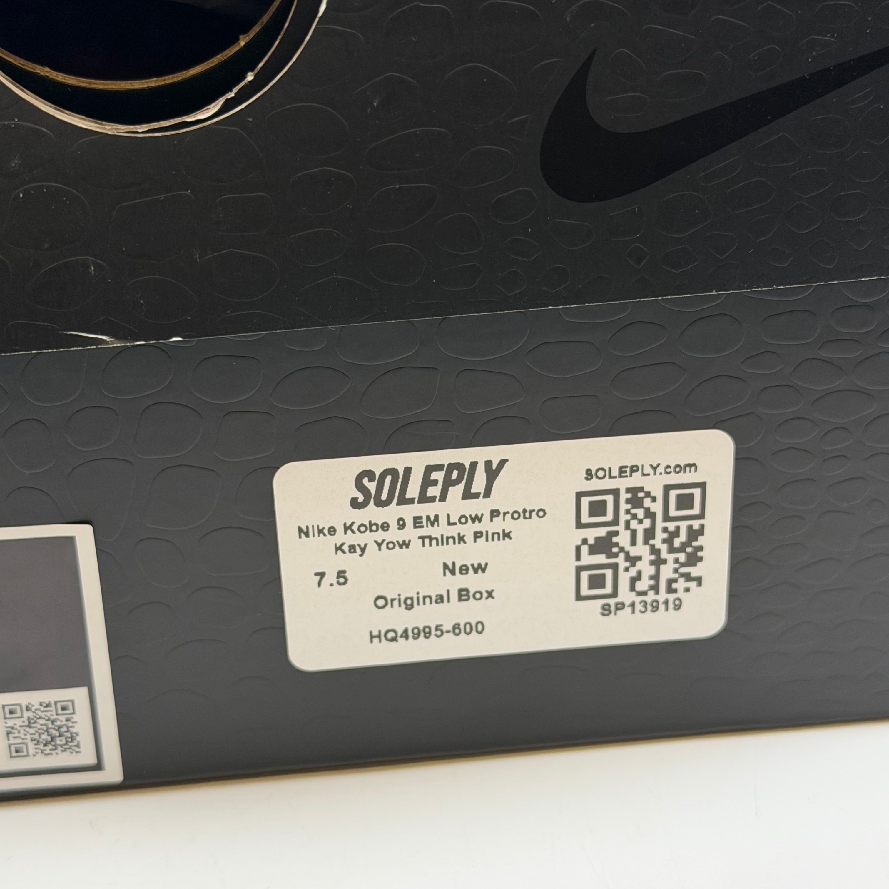 SP13919 Nike Kobe 9 EM Low Protro Kay Yow Think Pink