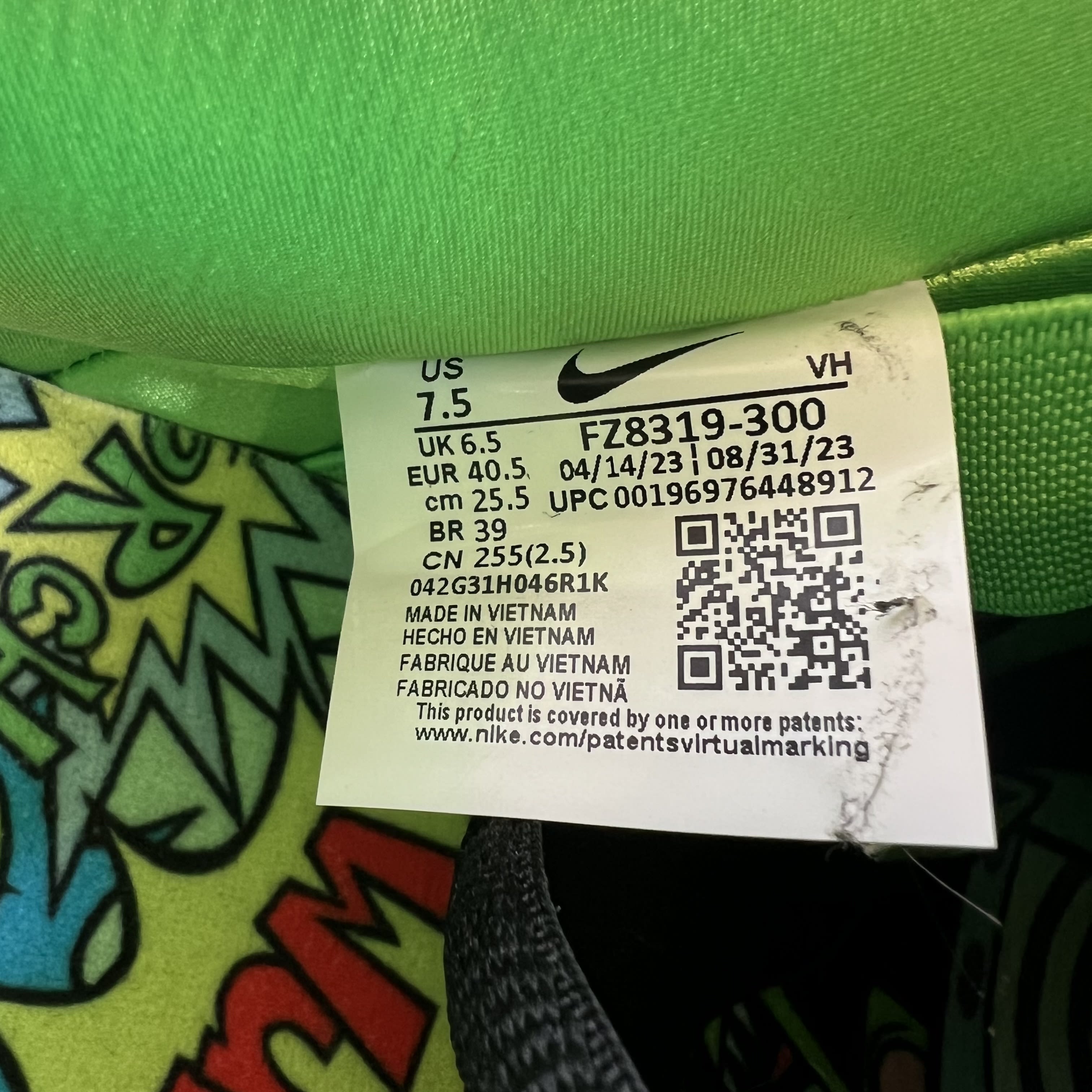 SP11856 Nike SB Dunk Low The Powerpuff Girls Buttercup