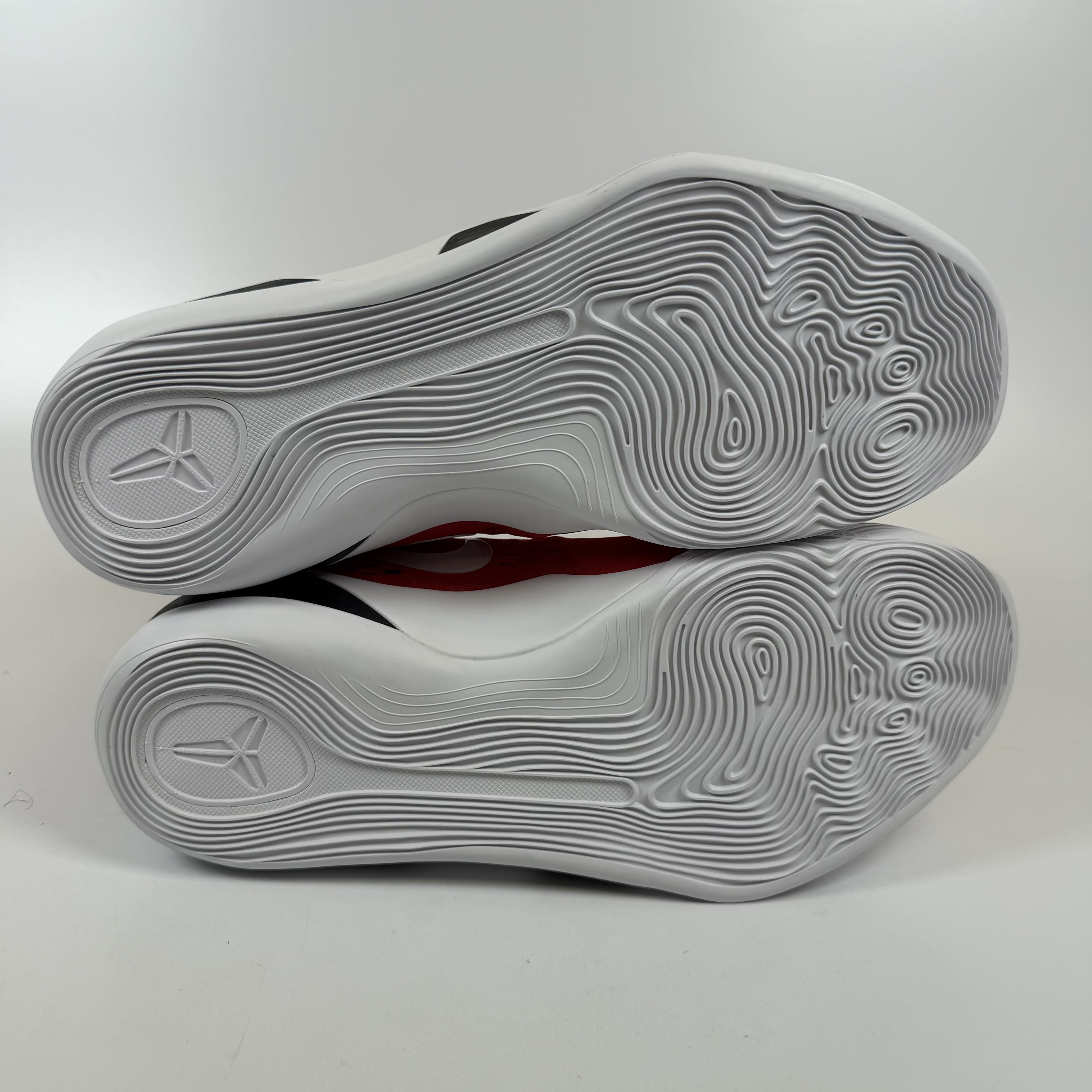 SP13922 Kobe 9 Elite Low EM University Red TB