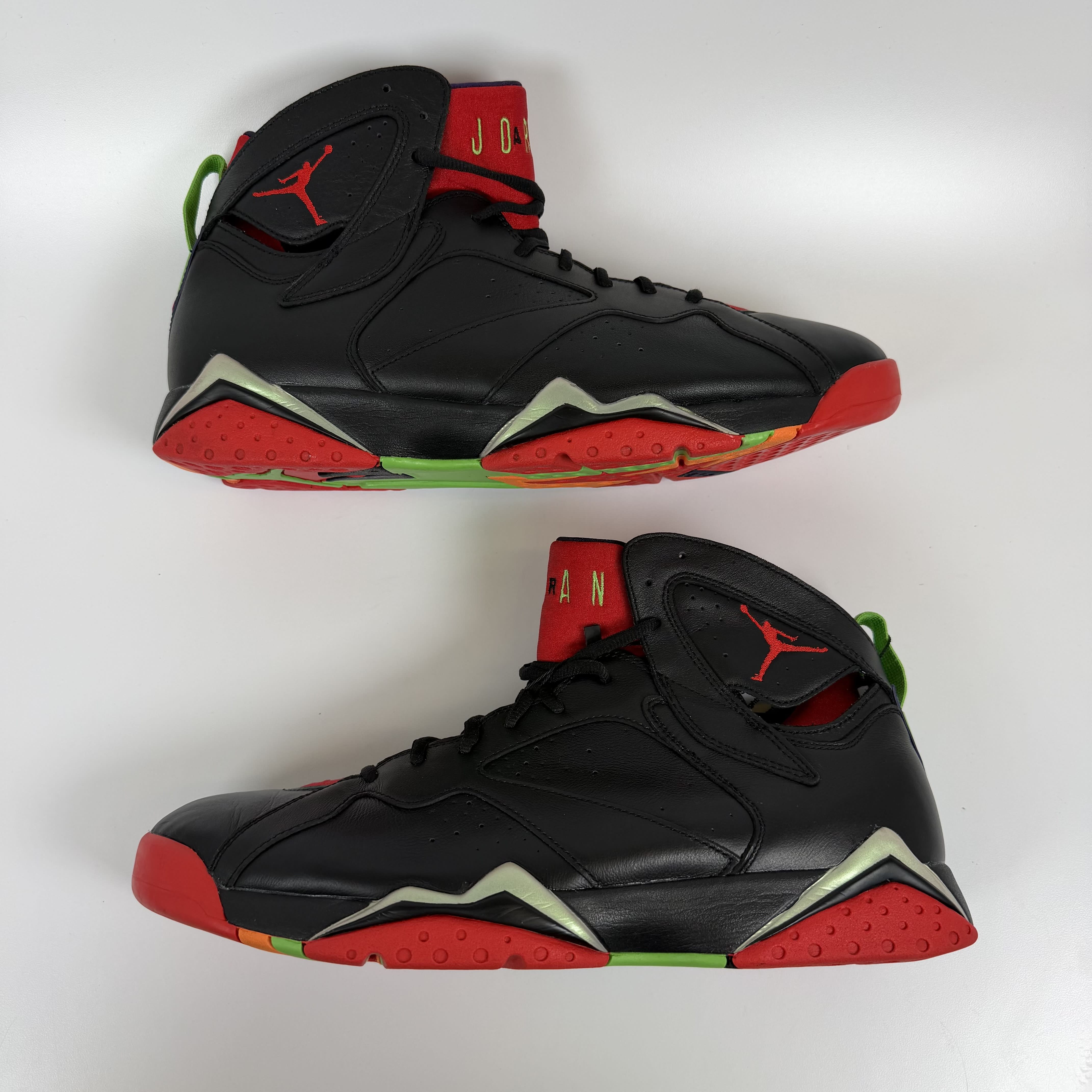 661150 Jordan 7 Retro Marvin the Martian