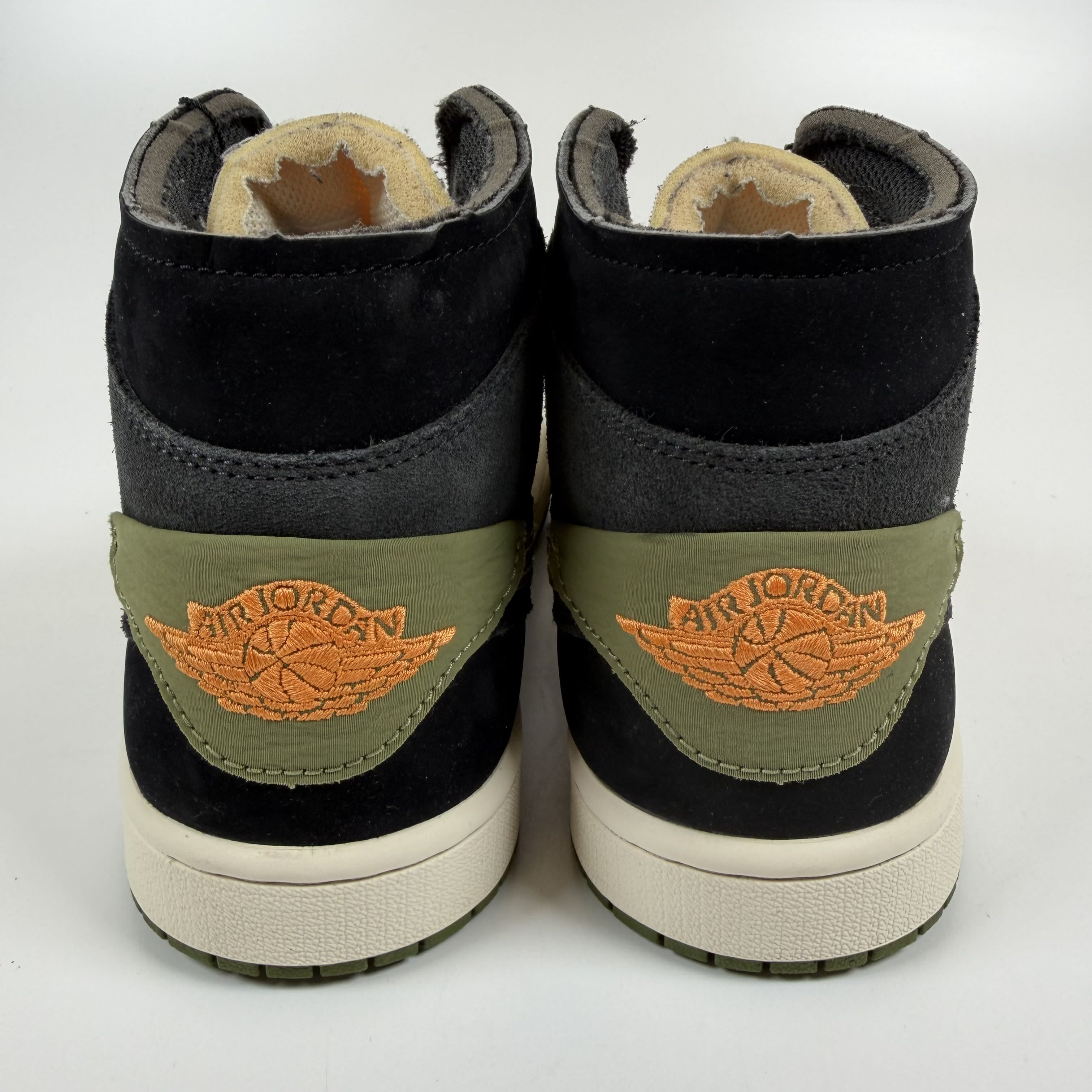 516355 Jordan 1 Mid SE Craft Anthracite Light Olive