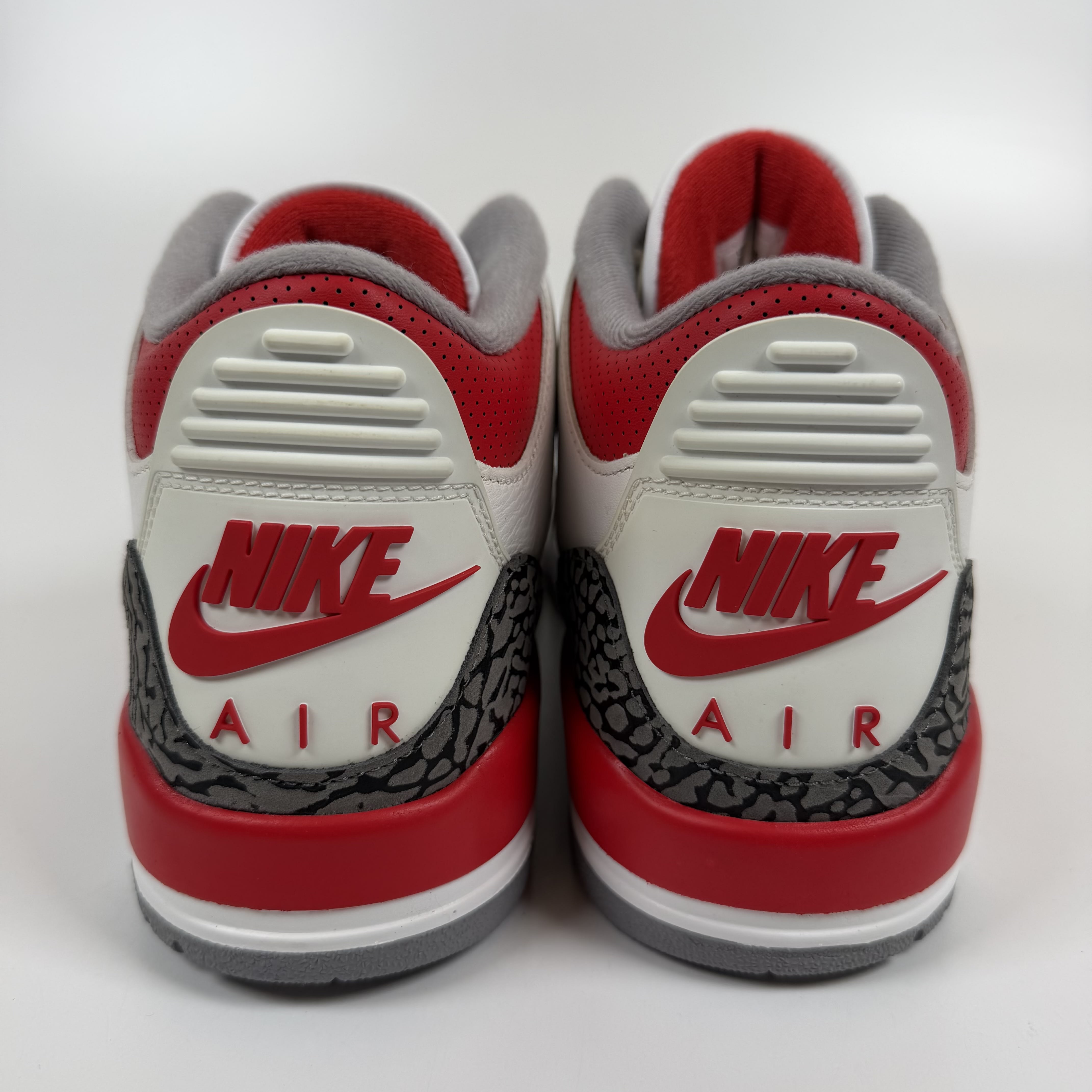 SP9990 Jordan 3 Retro Fire Red (2022)