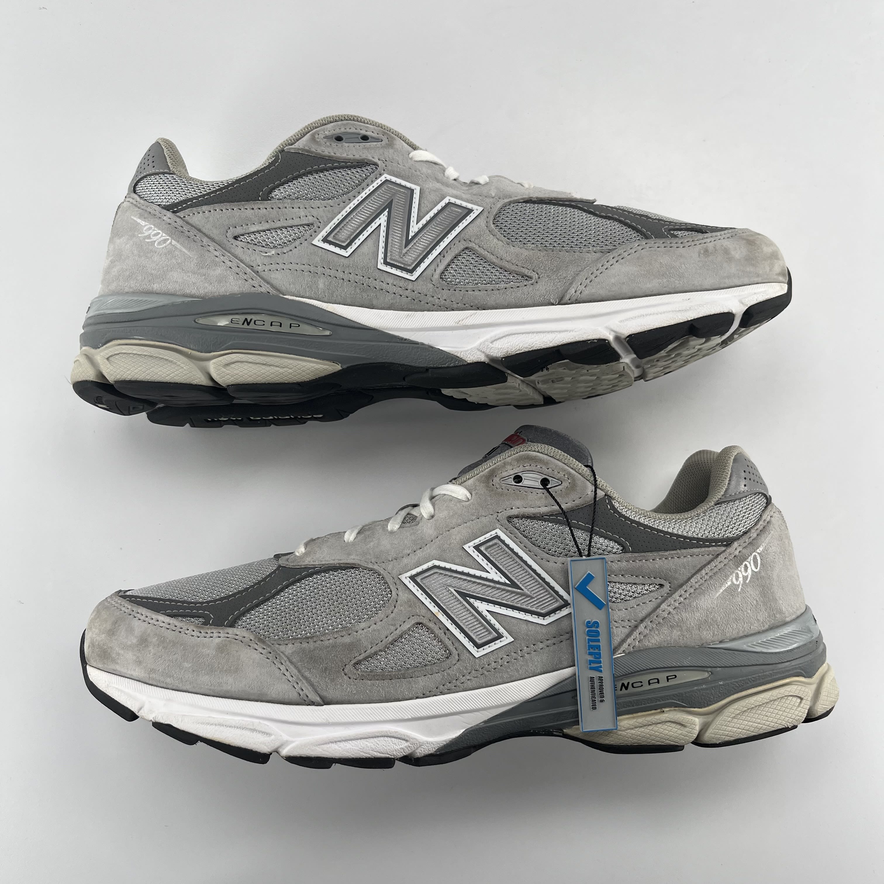 420543 New Balance 990v3 MiUSA Grey