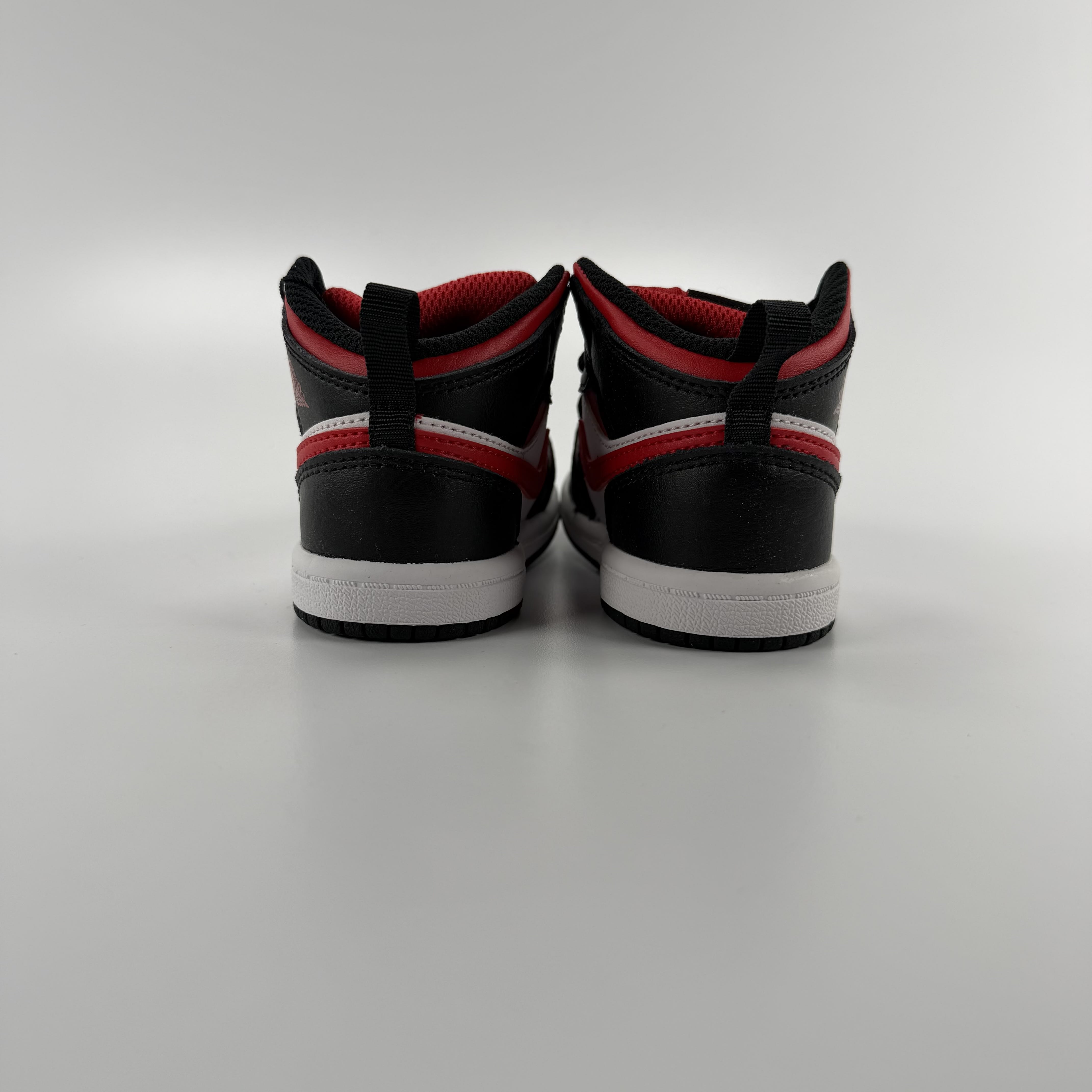 282747 Jordan 1 Mid Black Fire Red (TD)