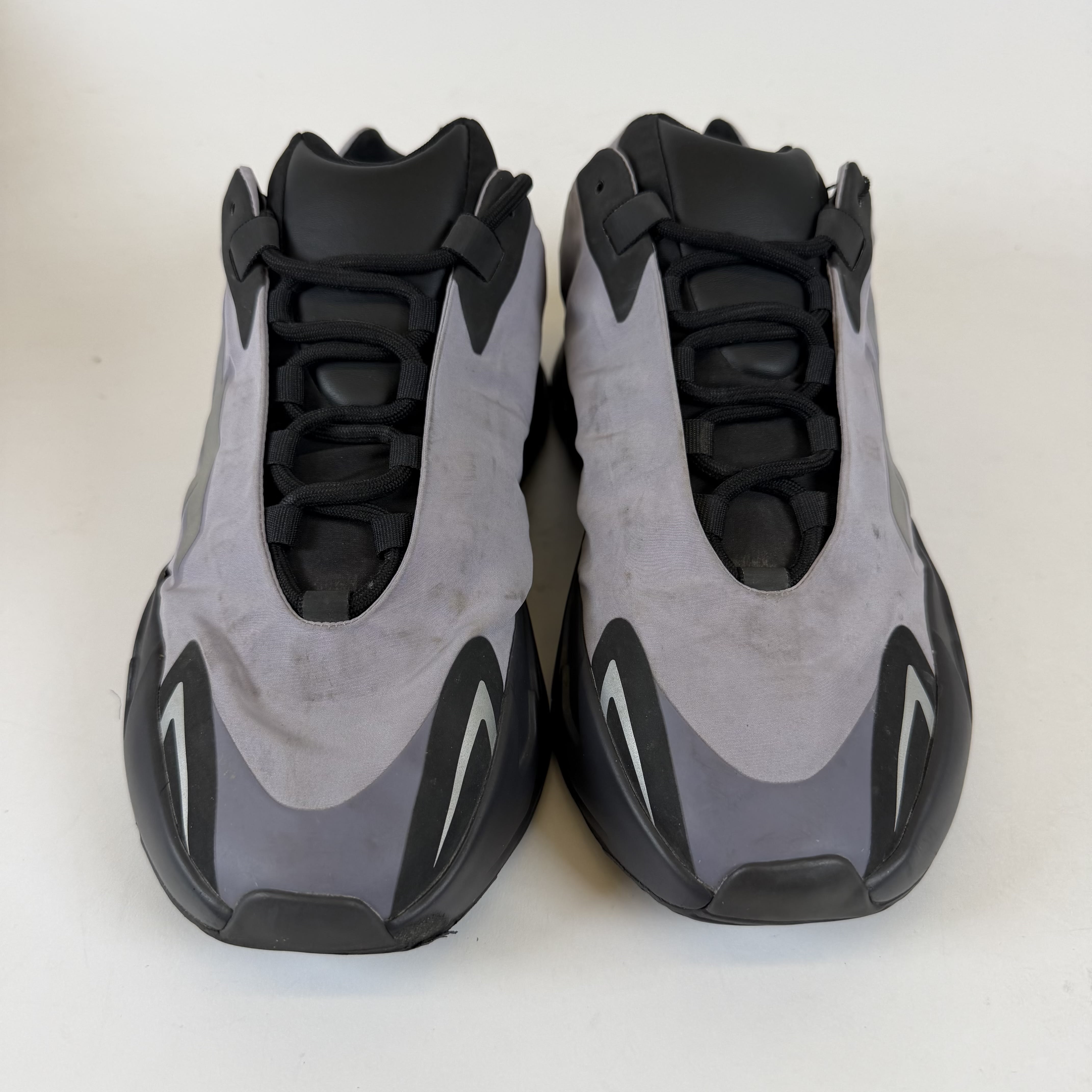 SP6837 Yeezy Boost 700 MNVN 'Geode'