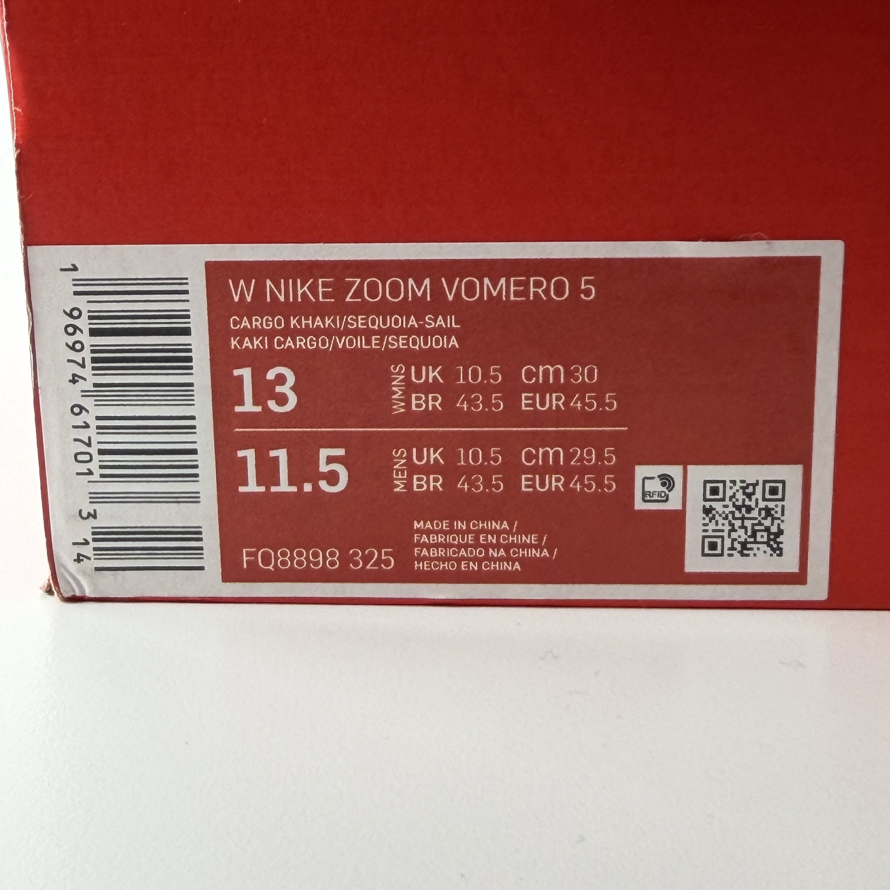 260174 Nike Zoom Vomero 5 Sequoia (Women's)