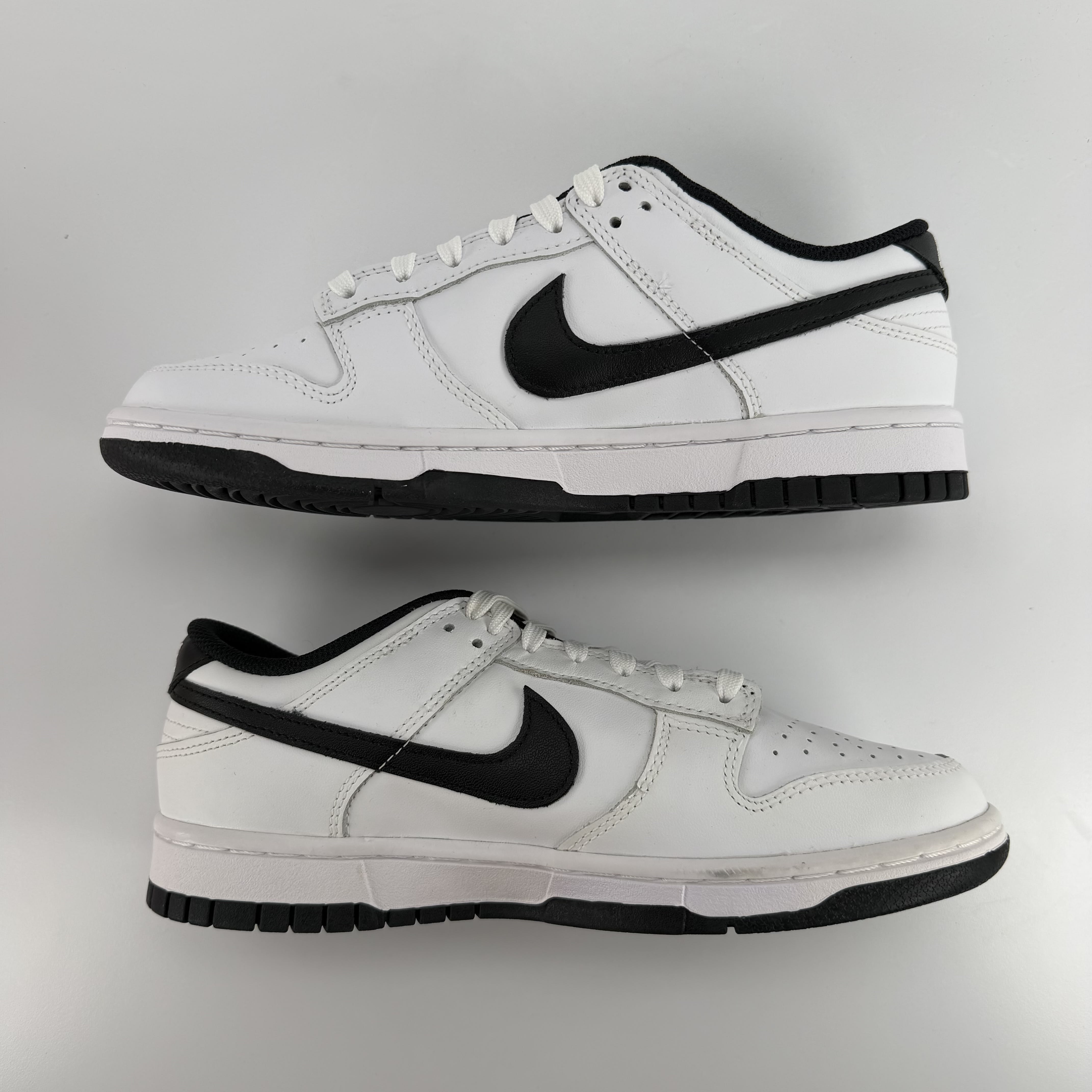 437450 Wmns Dunk Low 'White Black'