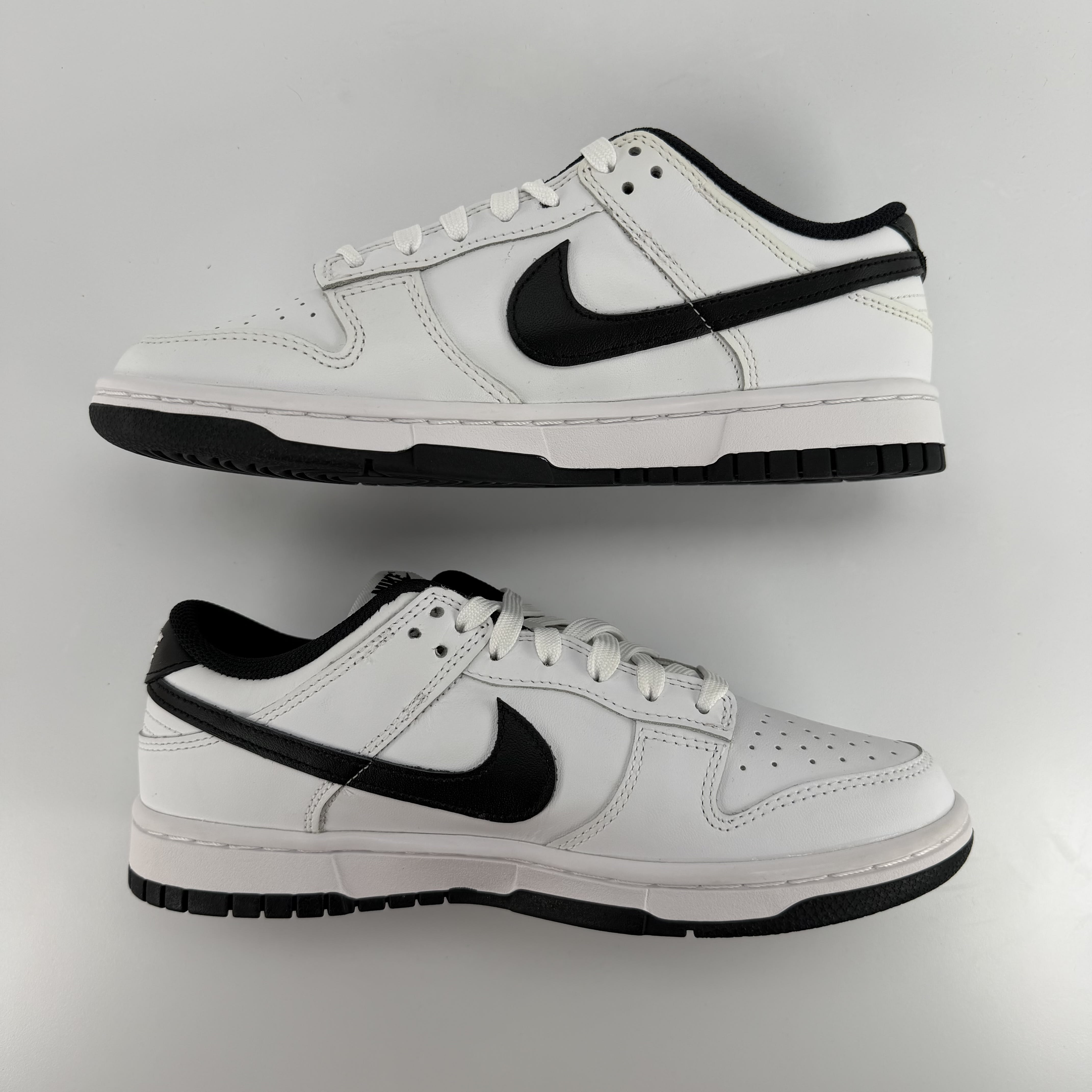 282586 Wmns Dunk Low 'White Black'