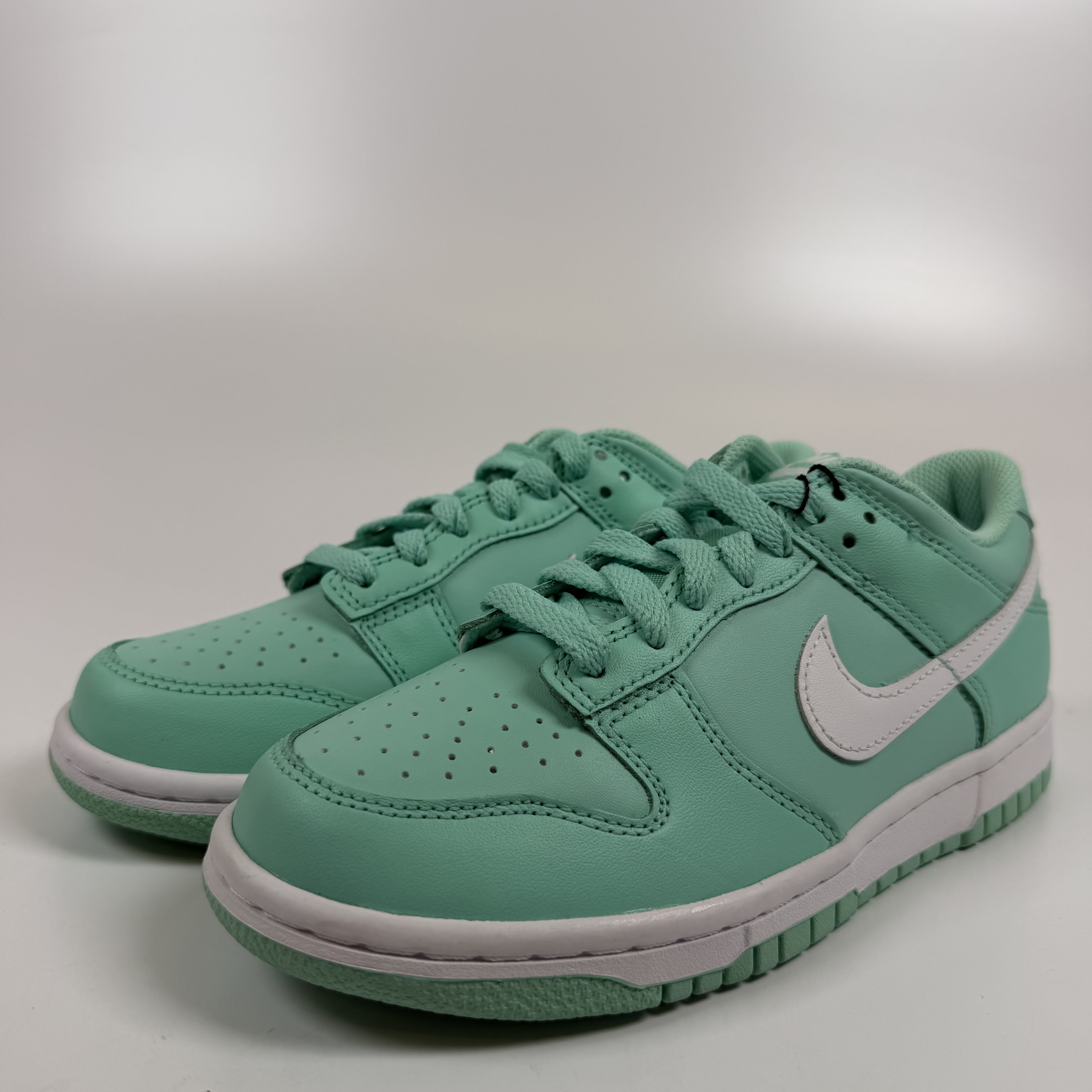 327059 Nike Dunk Low Emerald Rise (GS)