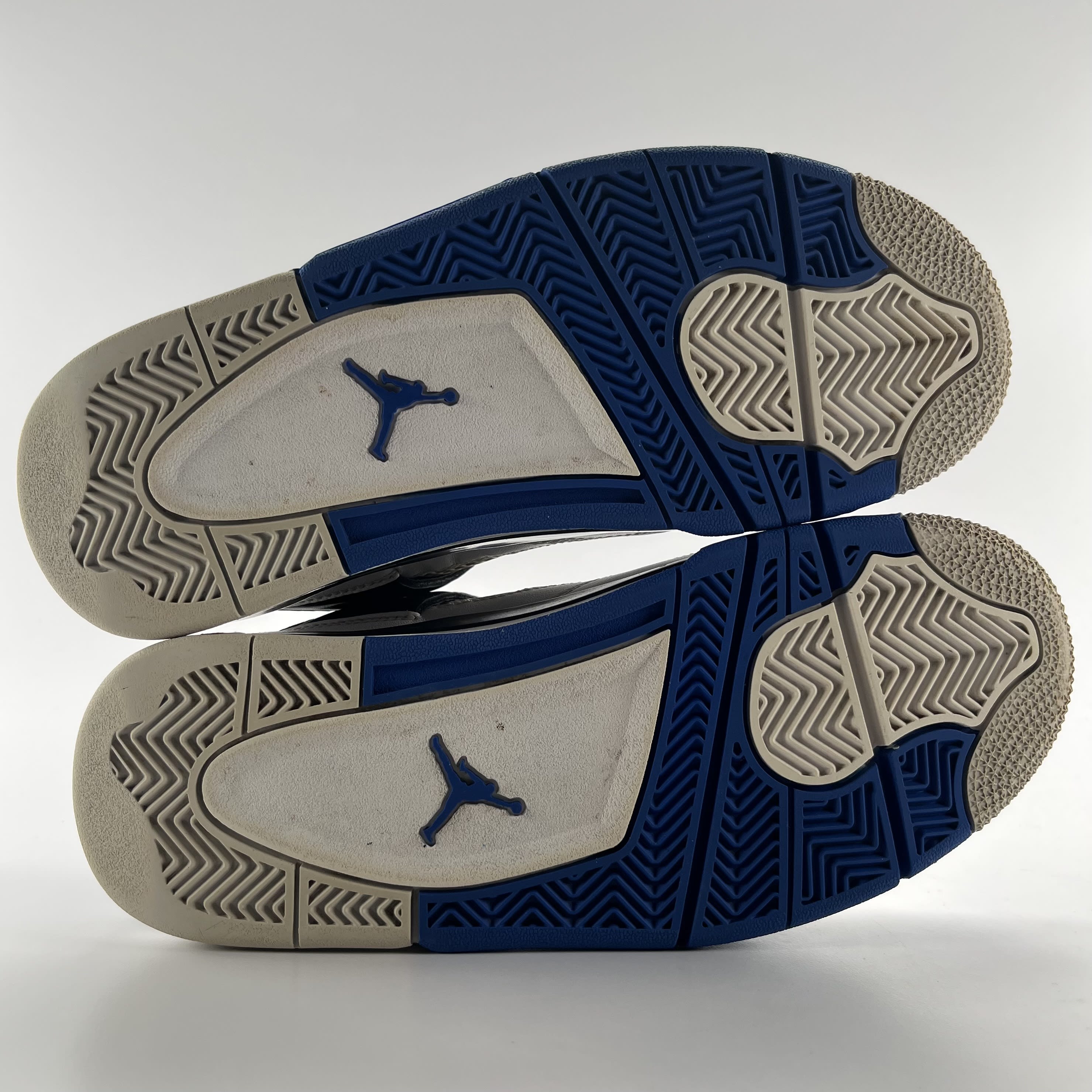 824713 Jordan 4 Retro Motorsports (2017) (GS)