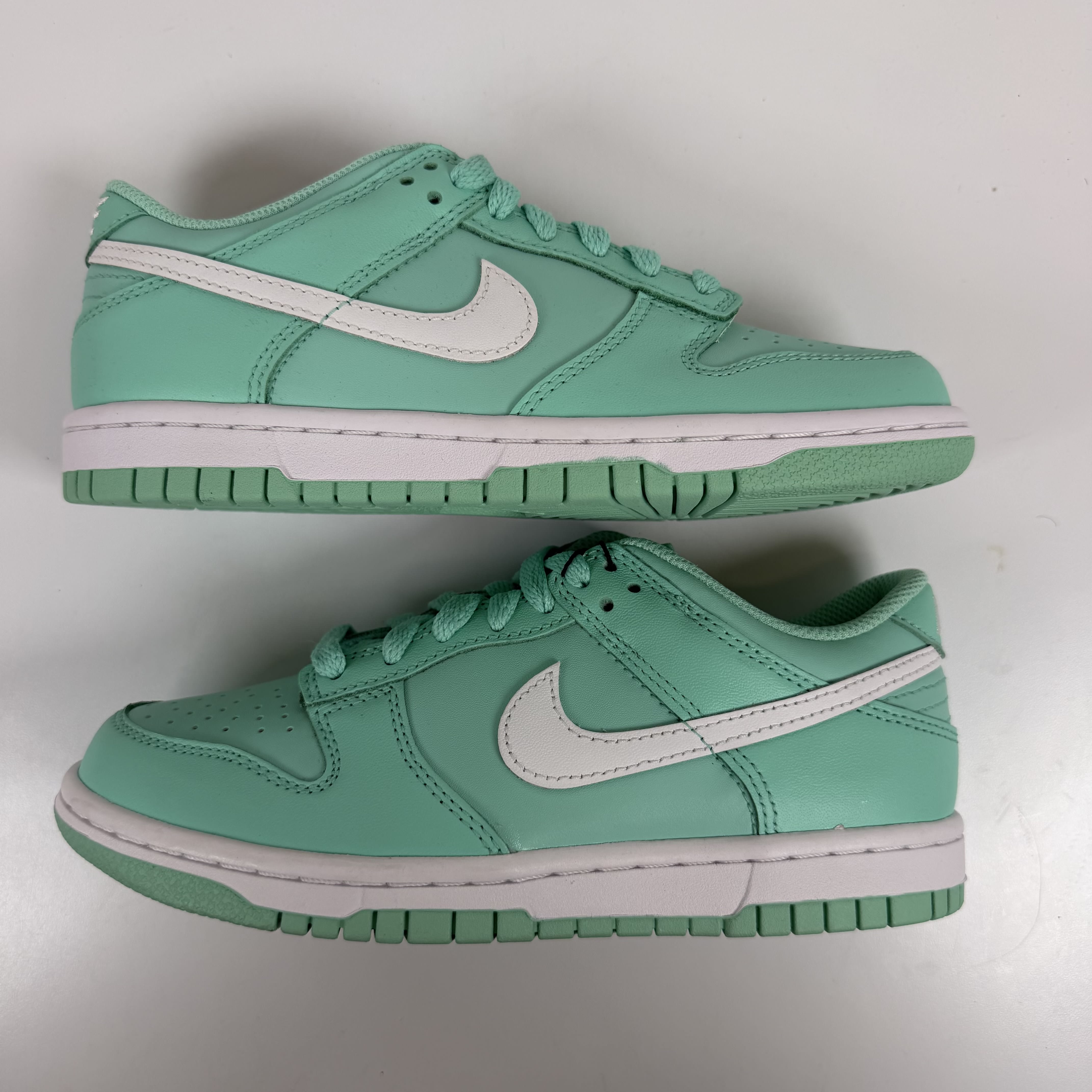 327059 Nike Dunk Low Emerald Rise (GS)