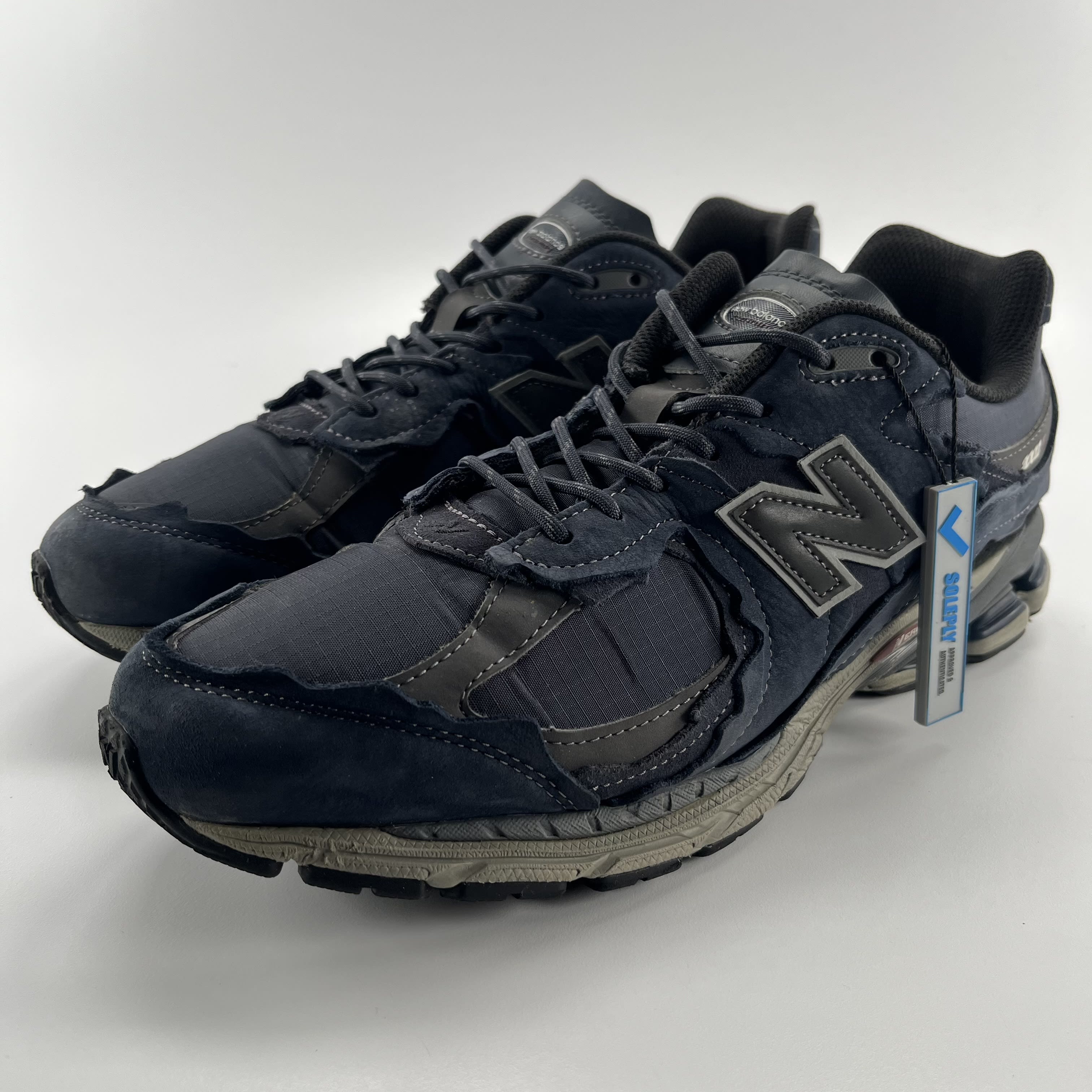 780785 New Balance 2002R Protection Pack Eclipse