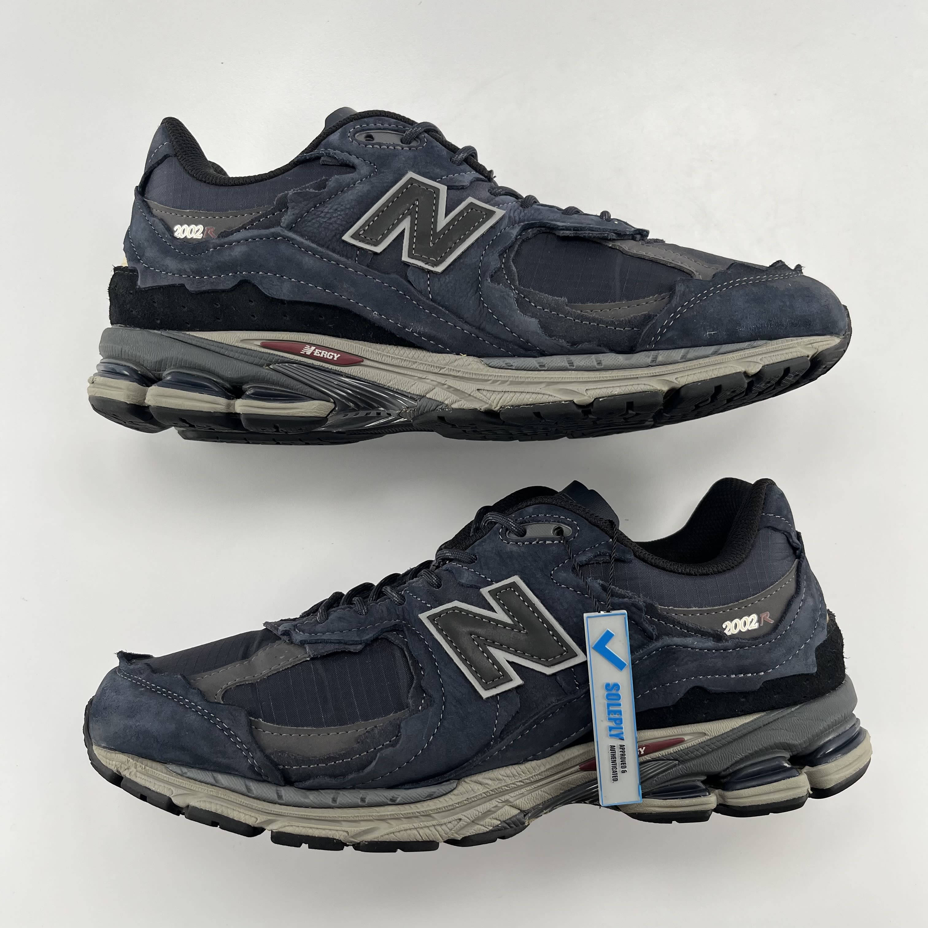 780785 New Balance 2002R Protection Pack Eclipse
