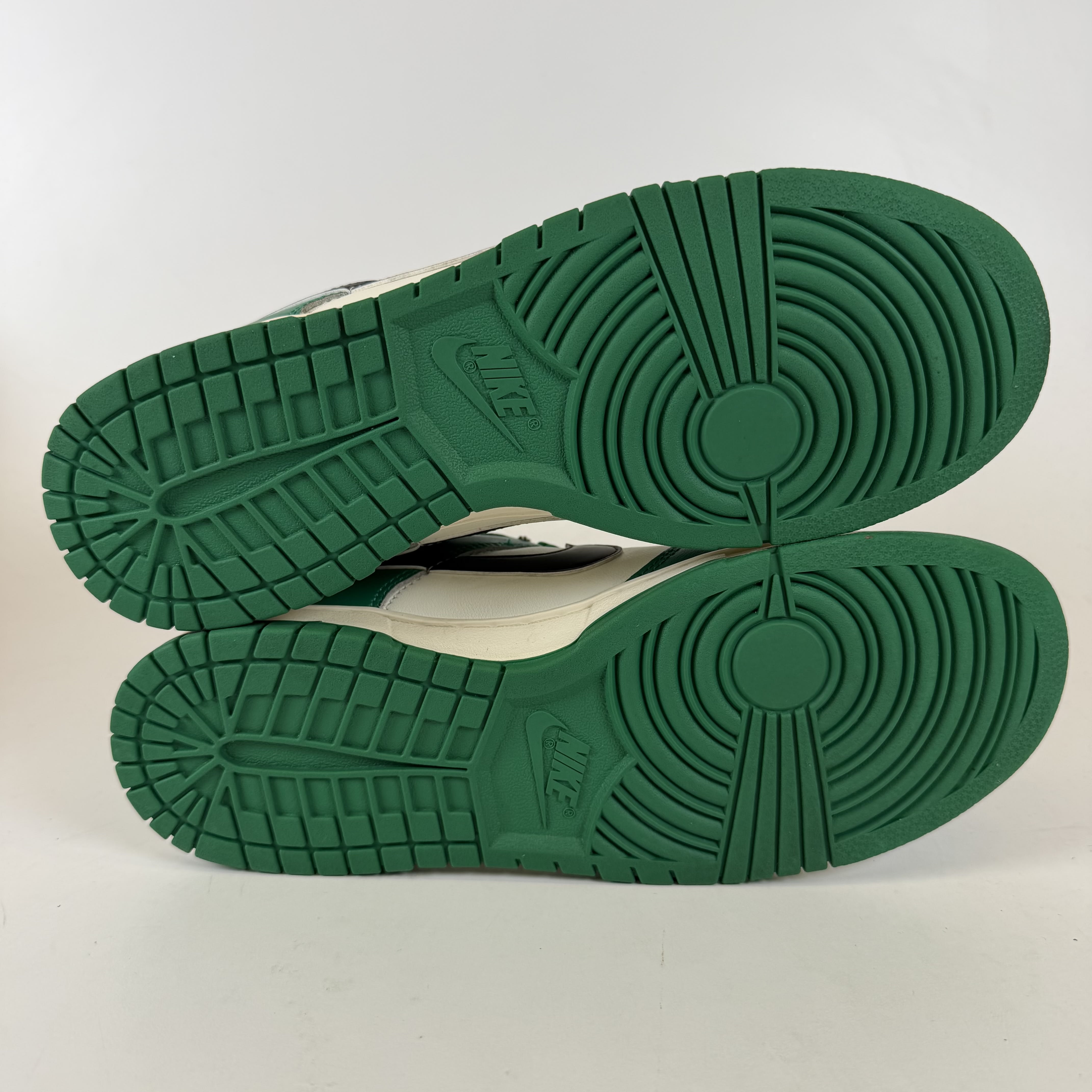 SP6827 Nike Dunk Low SE Lottery Pack Malachite Green