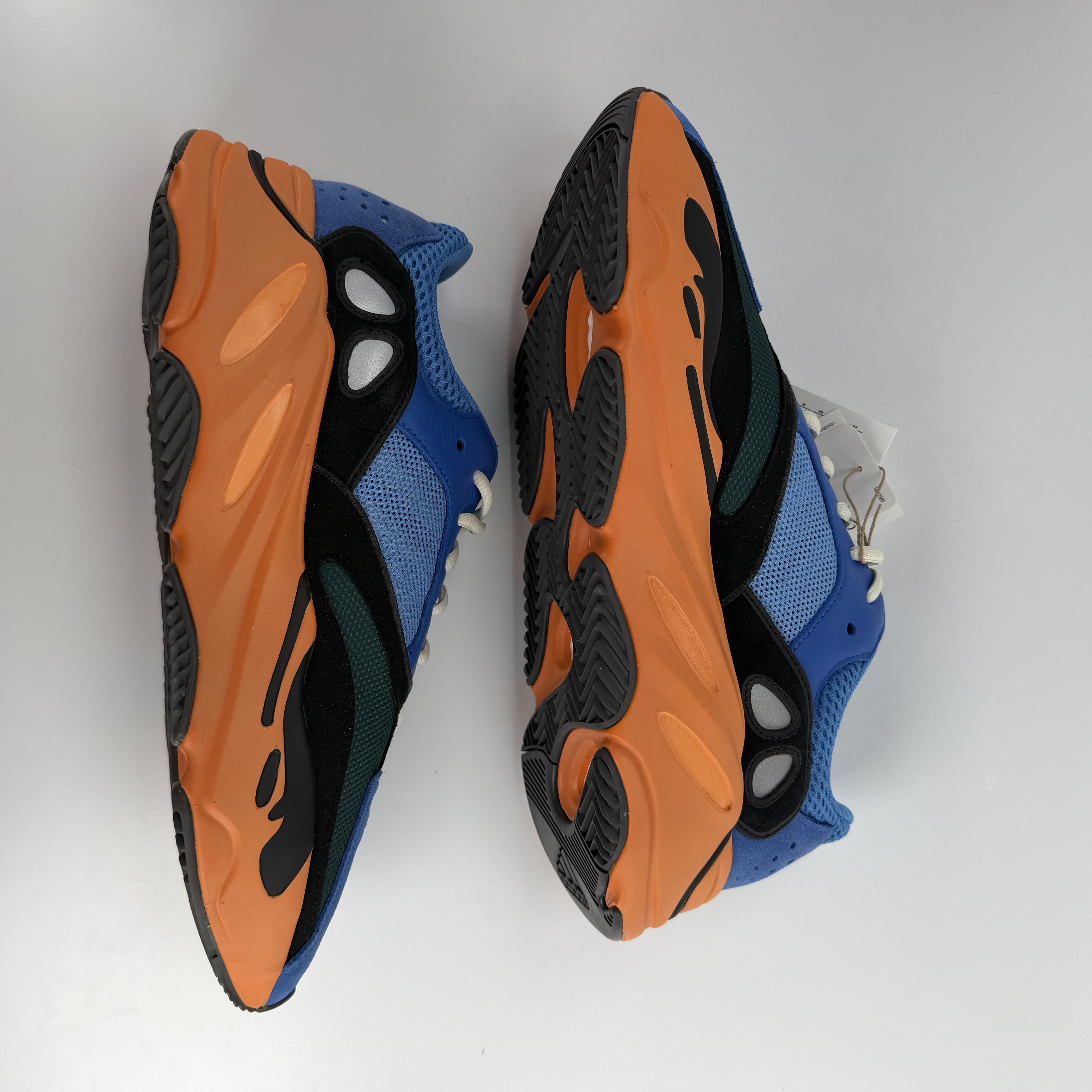 280404 Yeezy Boost 700 'Bright Blue'