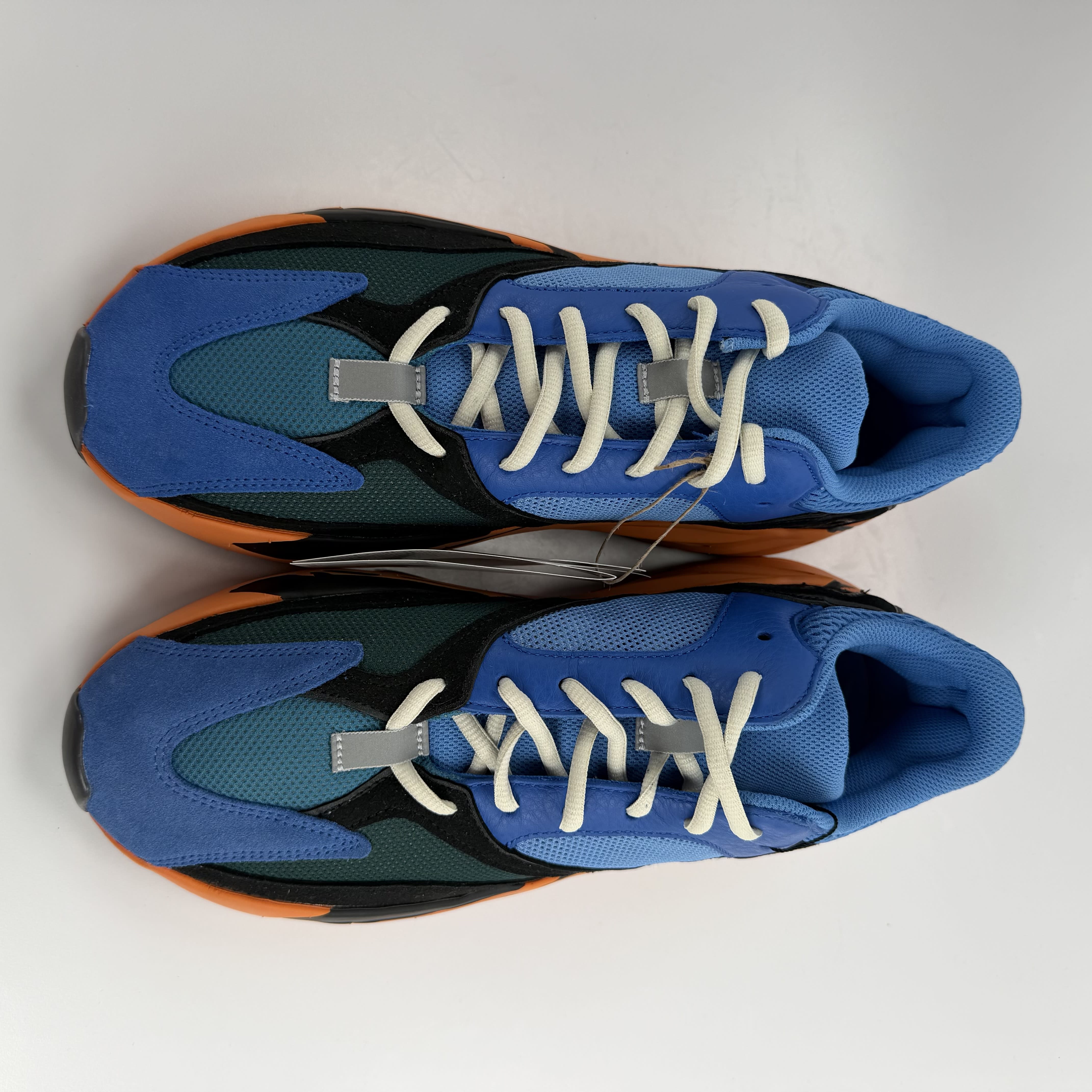 280404 Yeezy Boost 700 'Bright Blue'