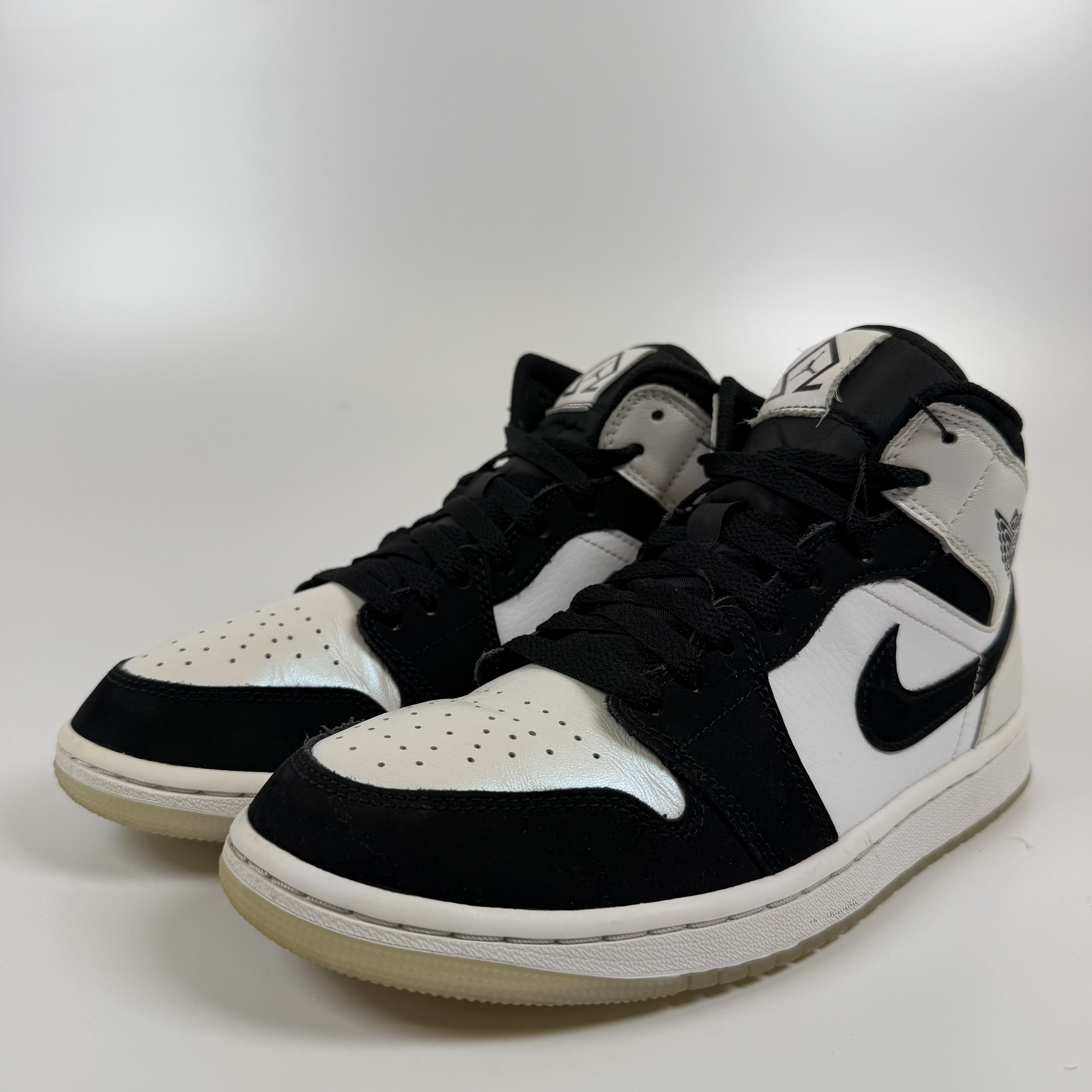 435572 Jordan 1 Mid Diamond Shorts