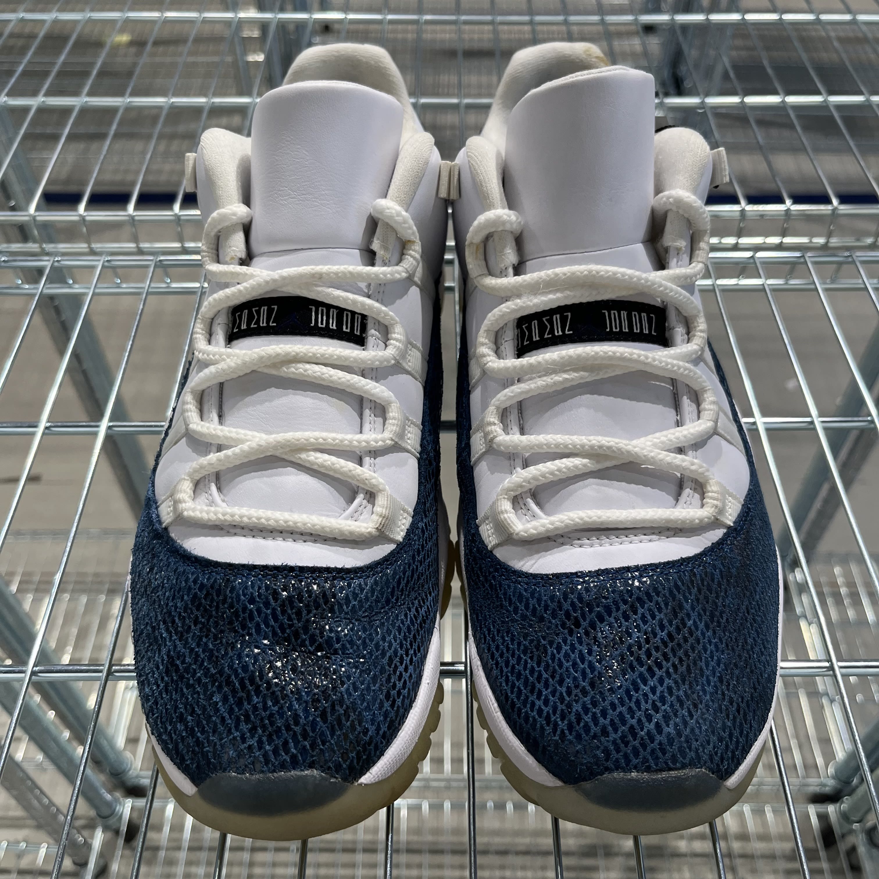 388057 Jordan 11 Retro Low Snake Navy (2019)