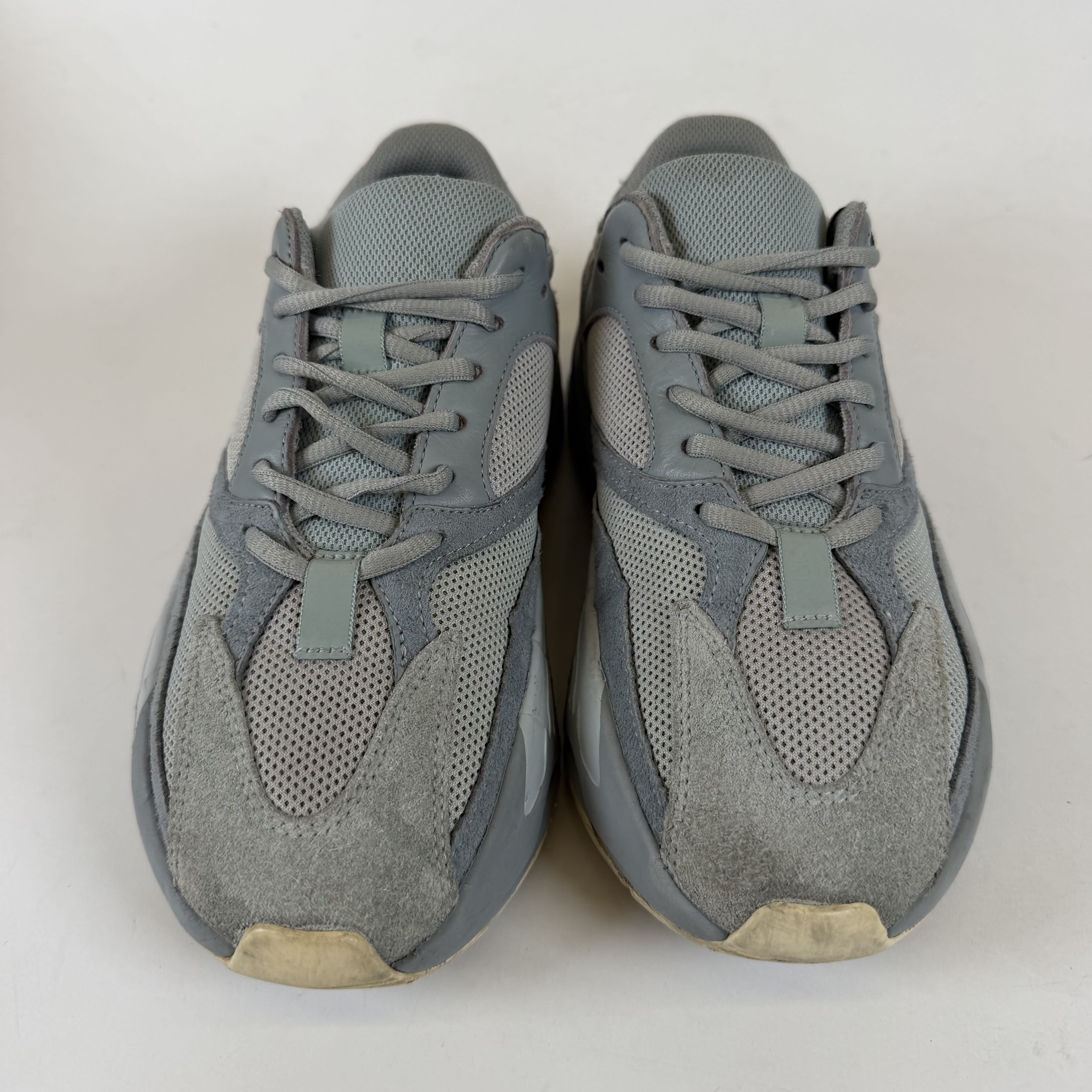 SP3902 adidas Yeezy Boost 700 Inertia
