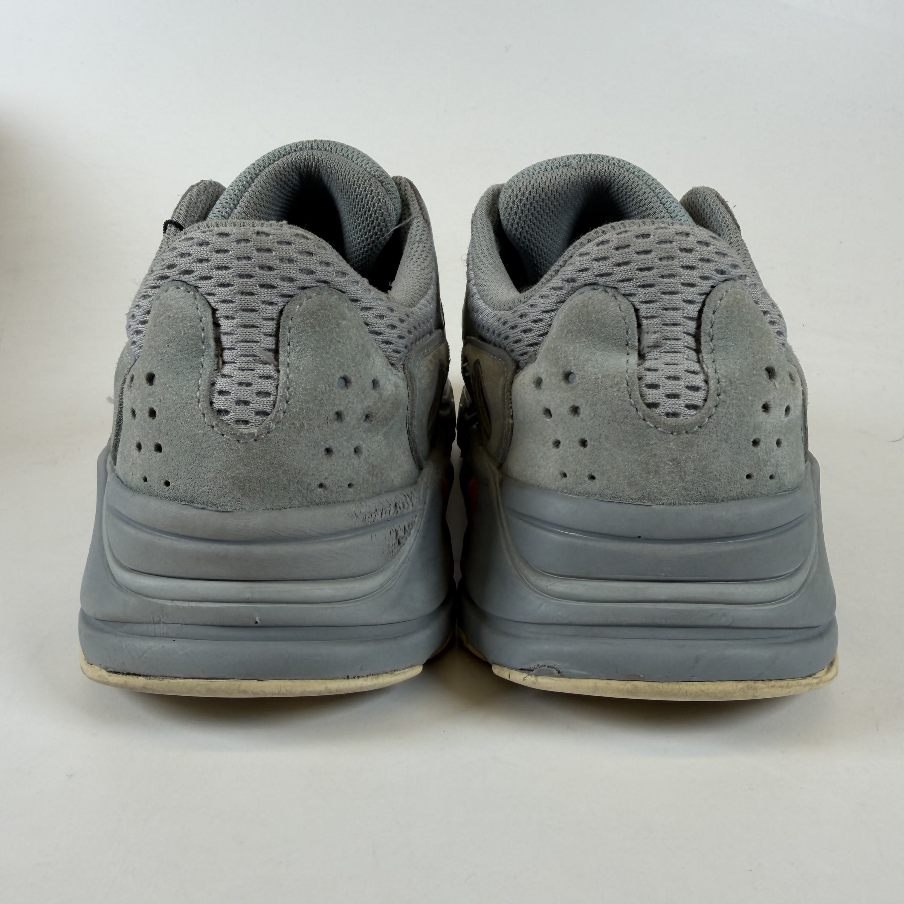 SP3902 adidas Yeezy Boost 700 Inertia