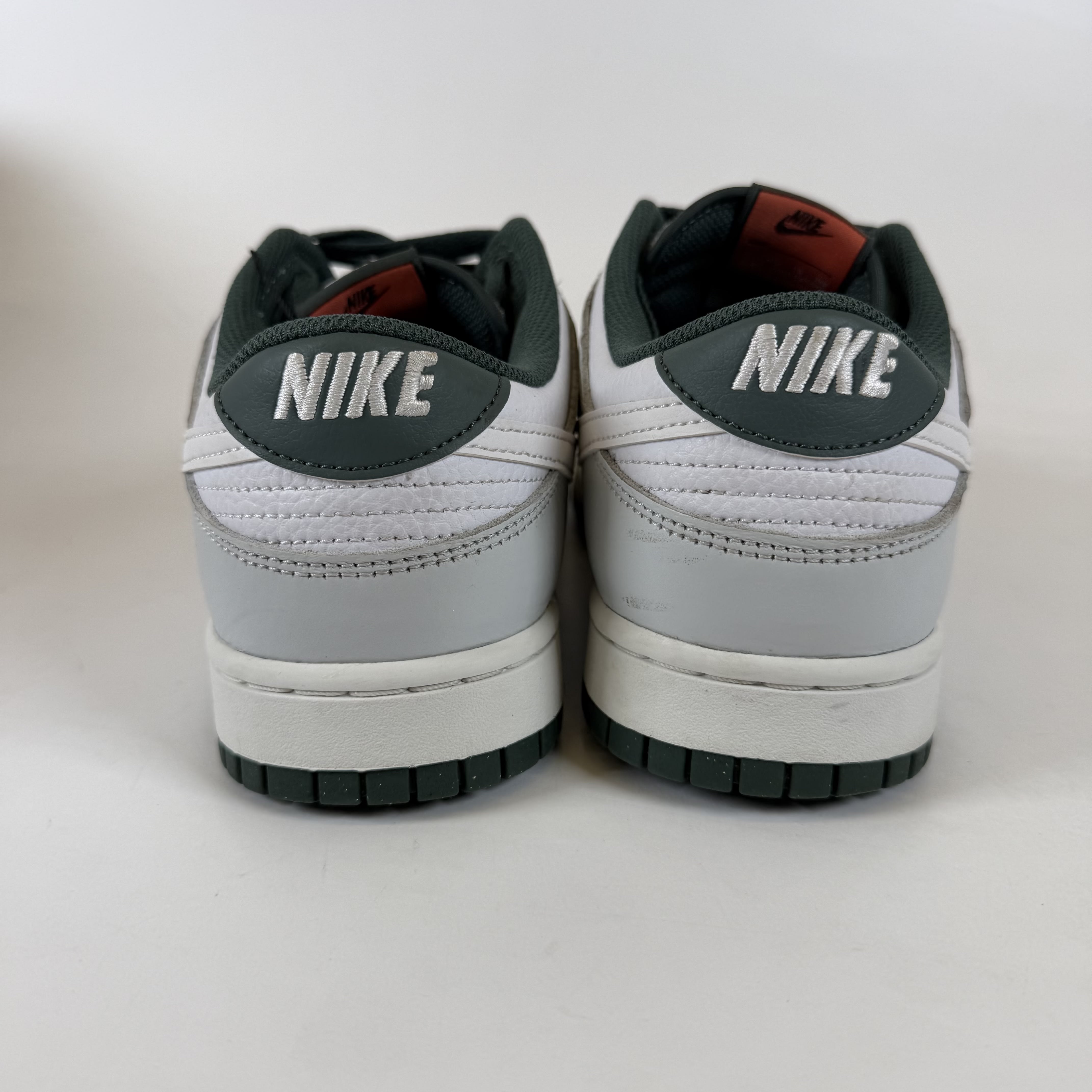 SP6531 Nike Dunk Low Retro SE Photon Dust Vintage Green