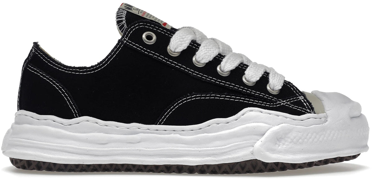 https://images.stockx.com/images/Mihara-Yasuhiro-Hank-OG-Sole-Canvas-Low-Black-Product.jpg?fit=fill&bg=FFFFFF&w=1000&fm=webp&auto=compress&q=90&dpr=2&trim=color&updated_at=1738193358