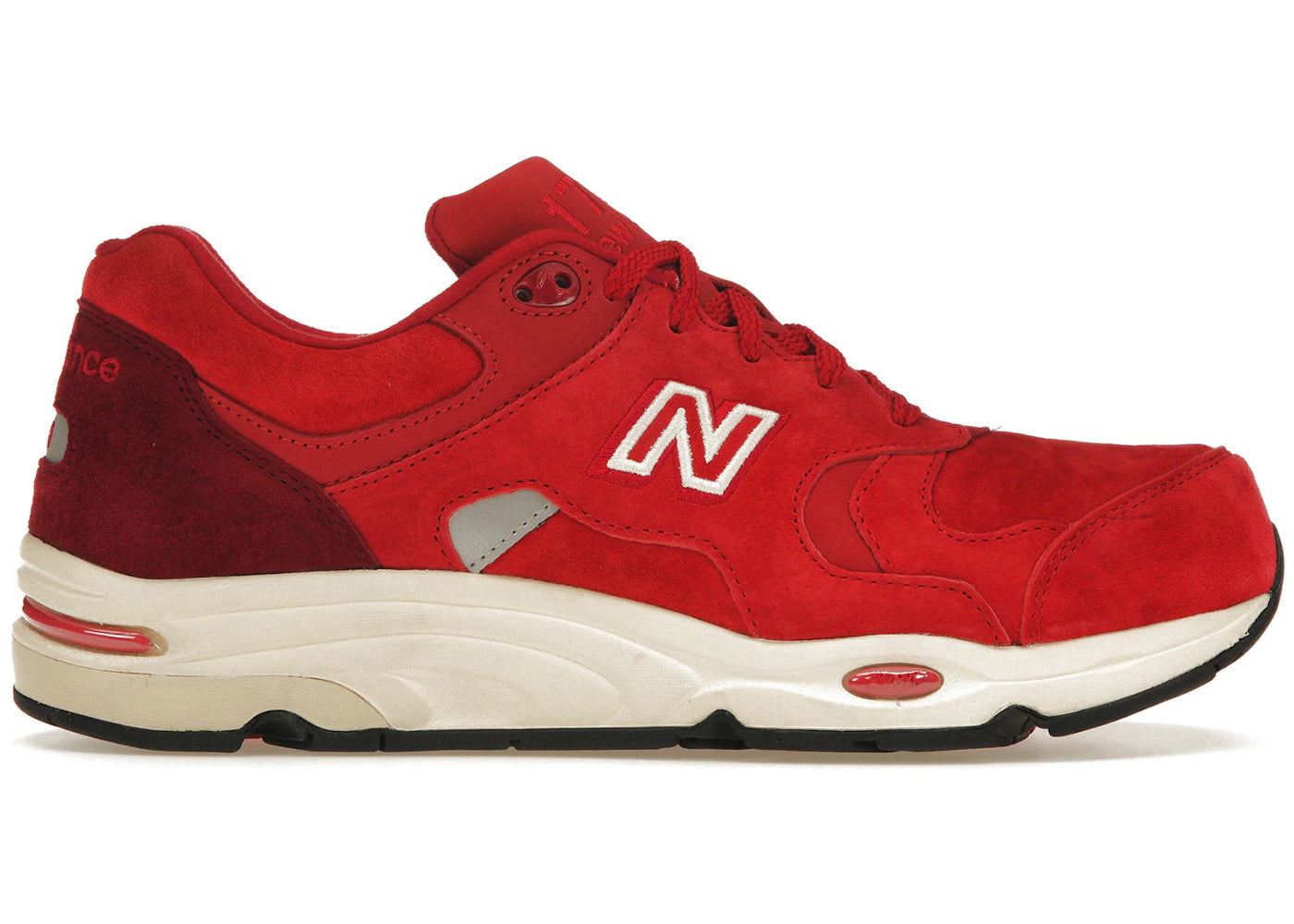 https://images.stockx.com/images/New-Balance-1700-Kith-Toronto-Rococco-Red-Product.jpg?fit=fill&bg=FFFFFF&w=700&h=500&fm=webp&auto=compress&q=90&dpr=2&trim=color&updated_at=1738193358