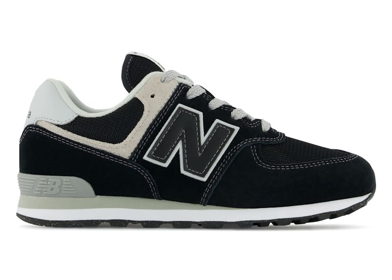 SP5441 New Balance 574 Core Black White (GS)