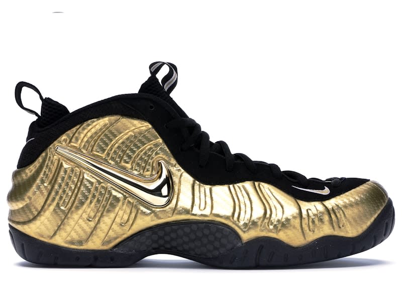 630270 Nike Air Foamposite Pro Metallic Gold