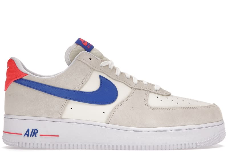 https://res.cloudinary.com/dlqdbsx2k/image/upload/v1778603188/Nike-Air-Force-1-07-LV8-Coconut-Milk-Hyper-Royal-Product_bimys6.jpg
