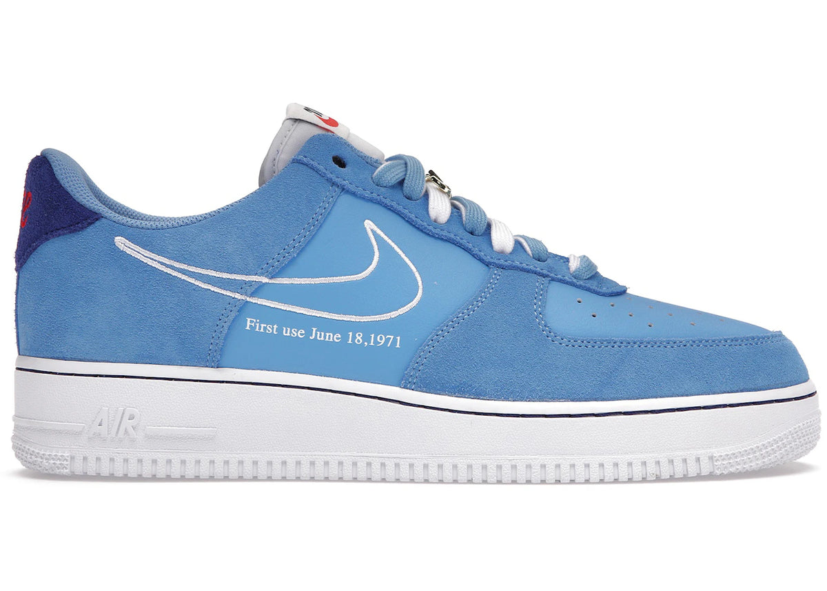 https://images.stockx.com/images/Nike-Air-Force-1-Low-First-Use-University-Blue-Product.jpg?fit=fill&bg=FFFFFF&w=700&h=500&fm=webp&auto=compress&q=90&dpr=2&trim=color&updated_at=1738193358