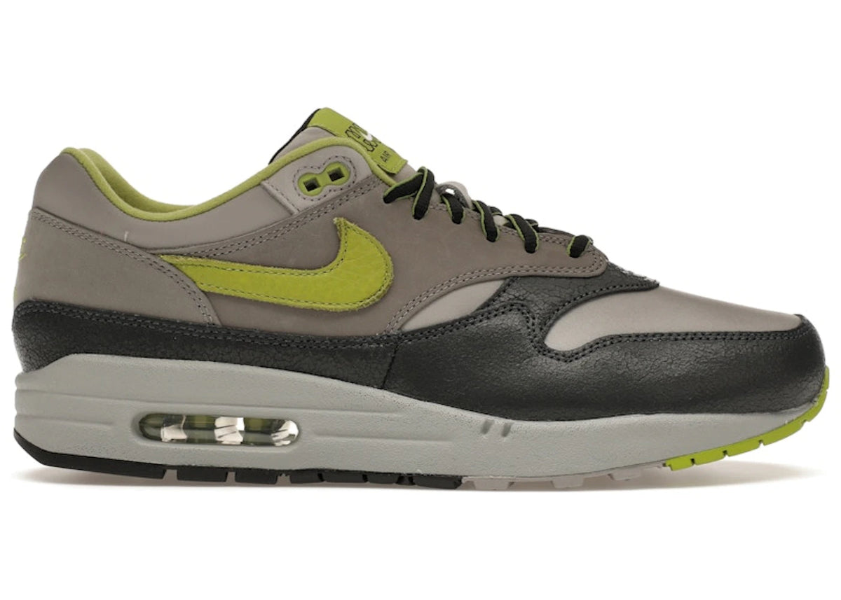 https://images.stockx.com/images/Nike-Air-Max-1-SP-HUF-Pear-Green-2024-Product.jpg?fit=fill&bg=FFFFFF&w=700&h=500&fm=webp&auto=compress&q=90&dpr=2&trim=color&updated_at=1738193358