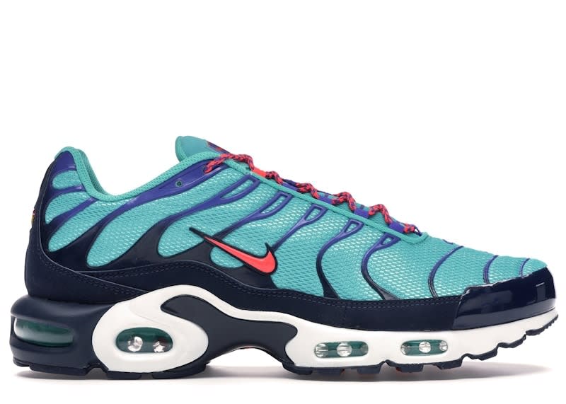 SP7690 Nike Air Max Plus Discover Your Air