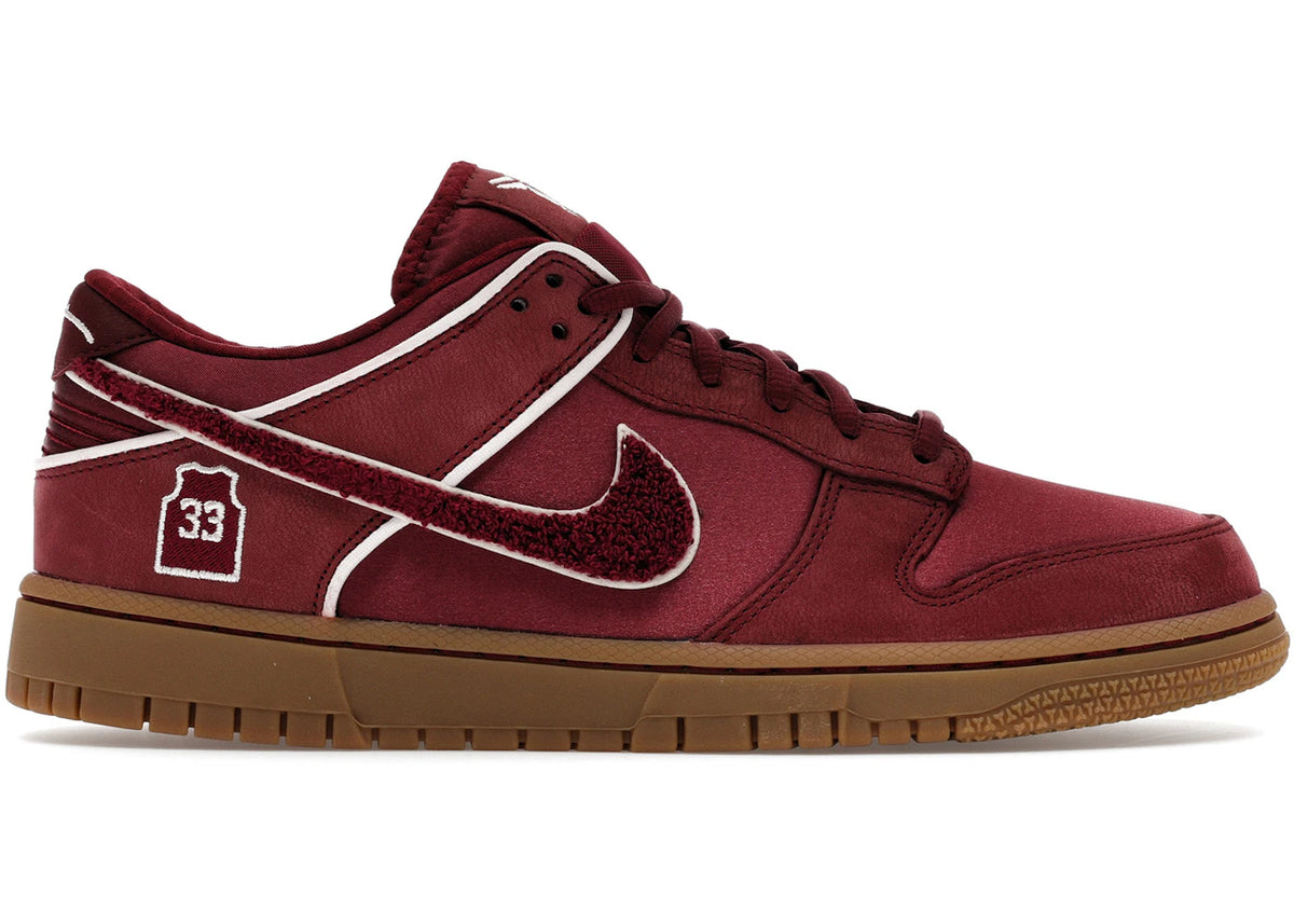 https://images.stockx.com/images/Nike-Dunk-Low-Protro-Kobe-Bryant-Lower-Merion-Away-Product.jpg?fit=fill&bg=FFFFFF&w=700&h=500&fm=webp&auto=compress&q=90&dpr=2&trim=color&updated_at=1783950915