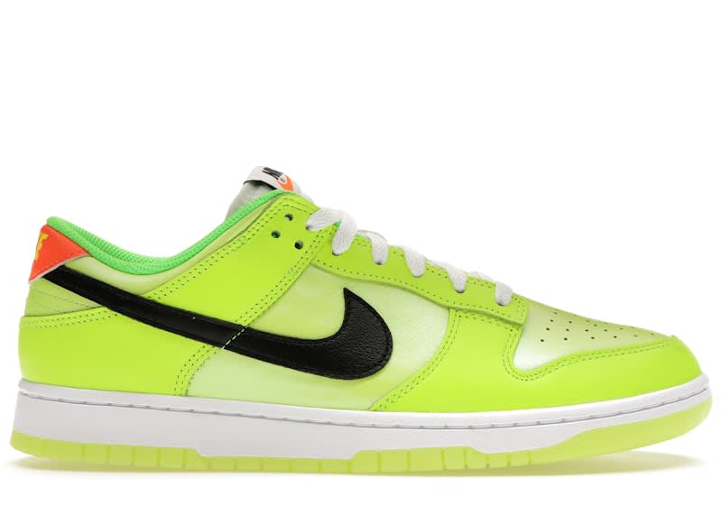 SP11920 Nike Dunk Low SE Splash Volt