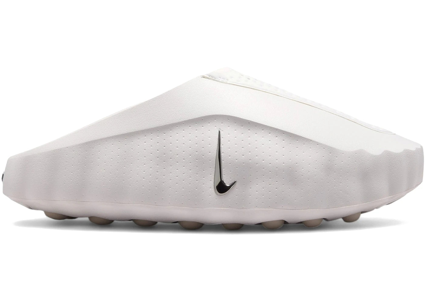 https://images.stockx.com/images/Nike-Mind-001-Slide-Summit-White-Womens.jpg?fit=fill&bg=FFFFFF&w=700&h=500&fm=webp&auto=compress&q=90&dpr=2&trim=color&updated_at=1781122321