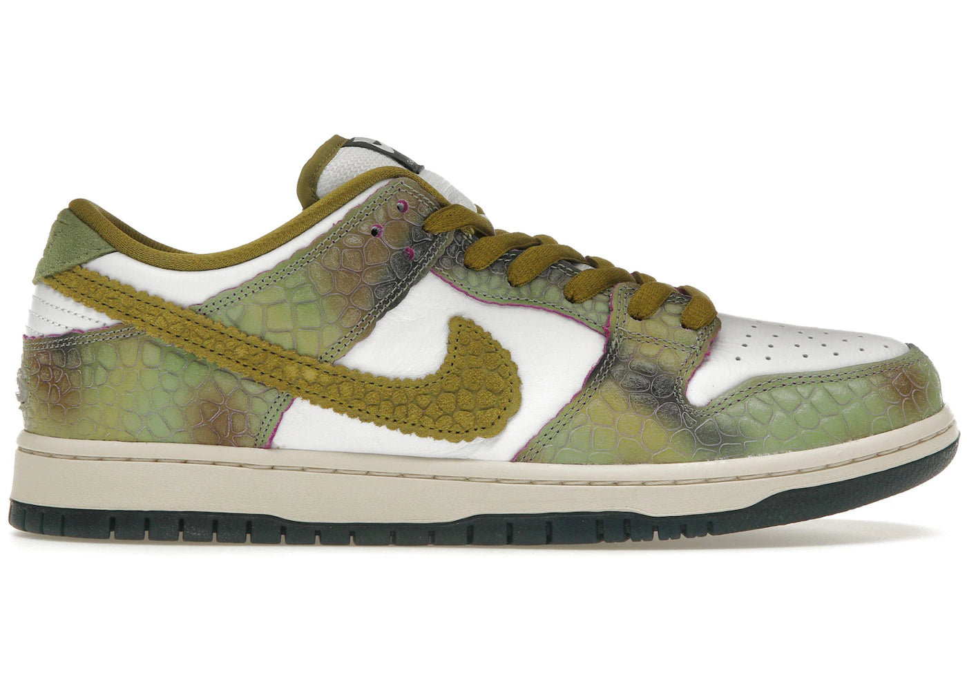 SP499 Nike SB Dunk Low Alexis Sablone Chameleon