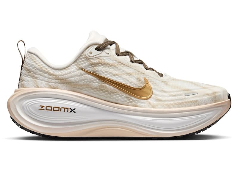 SP10705 Nike Vomero Plus White Dark Hazel Sanddrift Gold (Women's)