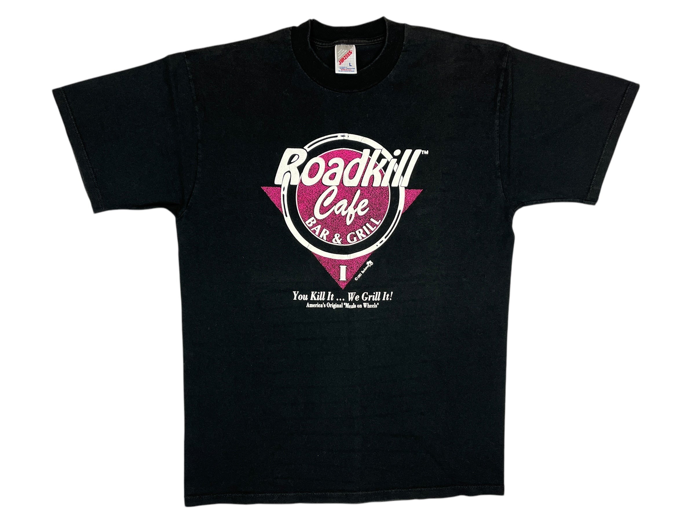 435495 (1993) Road Kill Cafe 'You Kill It.. We Grill It!' Restaurant T-Shirt