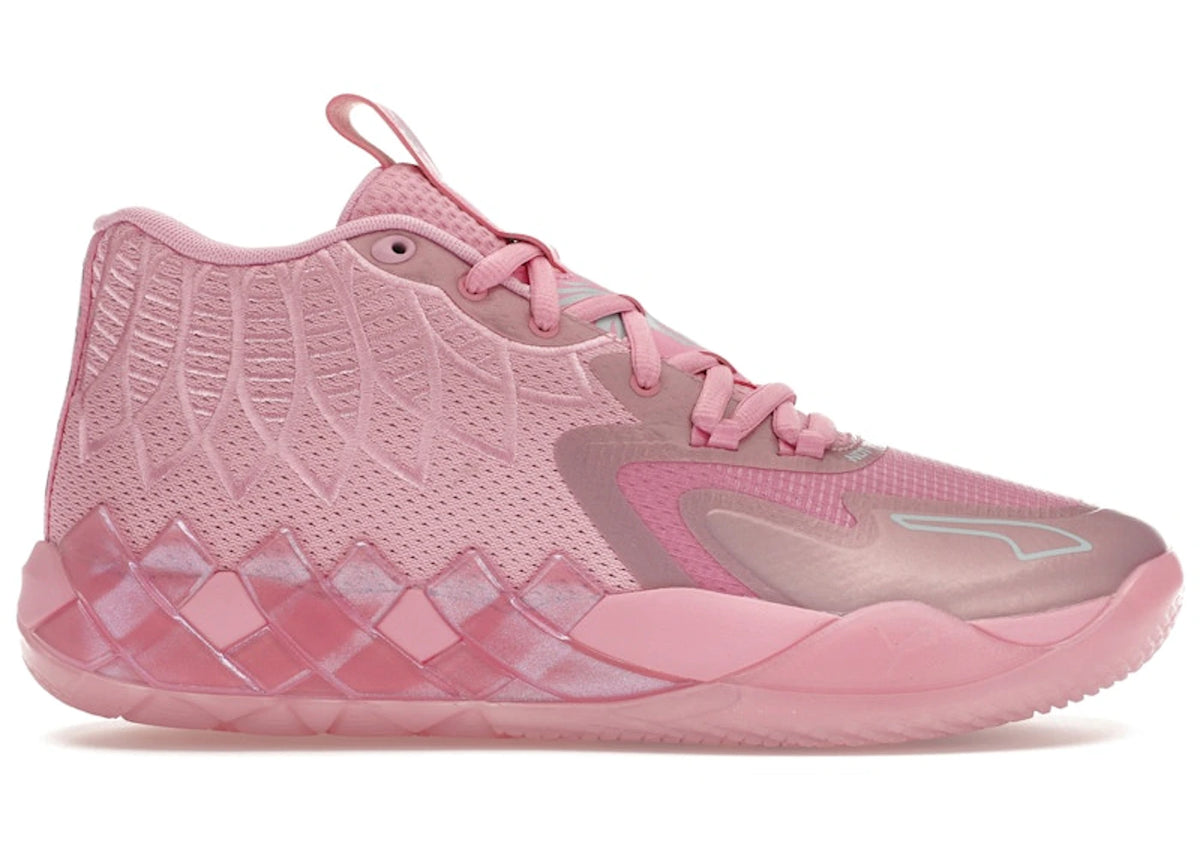 https://images.stockx.com/images/Puma-LaMelo-Ball-MB01-Iridescent-Product.jpg?fit=fill&bg=FFFFFF&w=700&h=500&fm=webp&auto=compress&q=90&dpr=2&trim=color&updated_at=1738193358