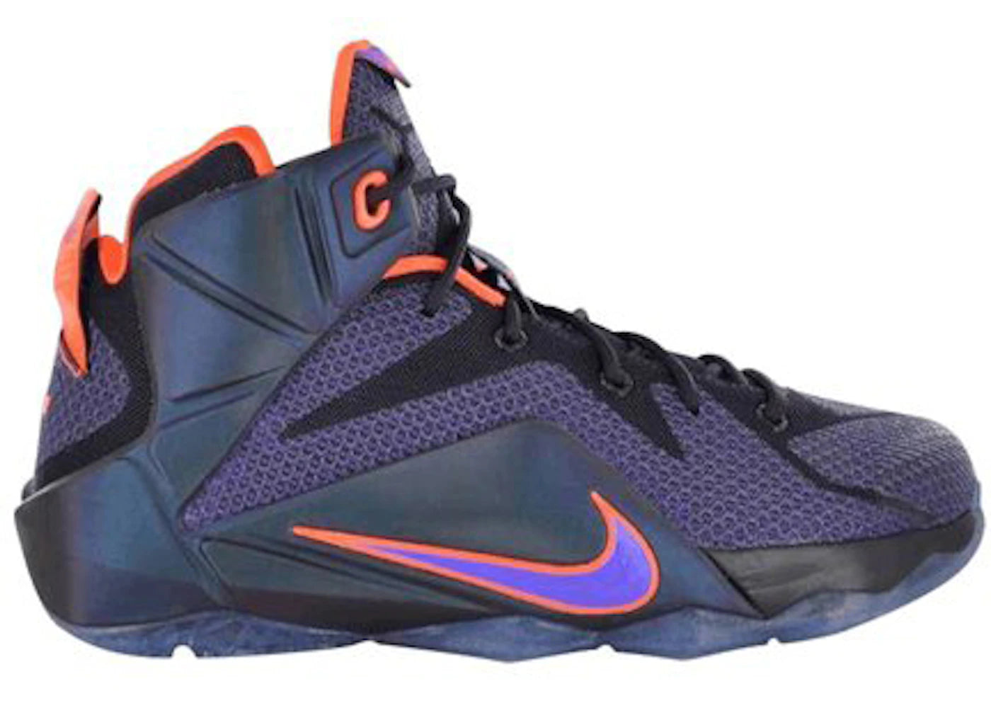 527587 Nike LeBron 12 Instinct (PS)