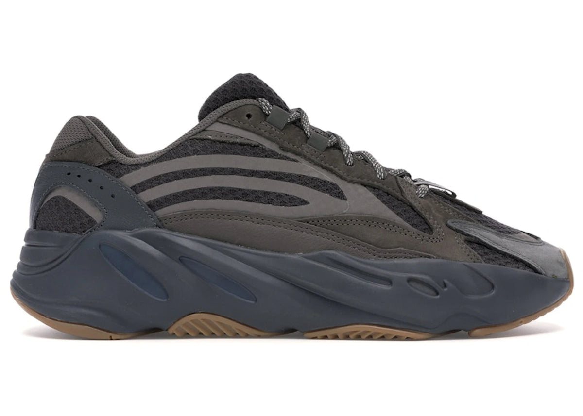 https://images.stockx.com/images/adidas-Yeezy-Boost-700-V2-Geode-Product.jpg?fit=fill&bg=FFFFFF&w=700&h=500&fm=webp&auto=compress&q=90&dpr=2&trim=color&updated_at=1738193358