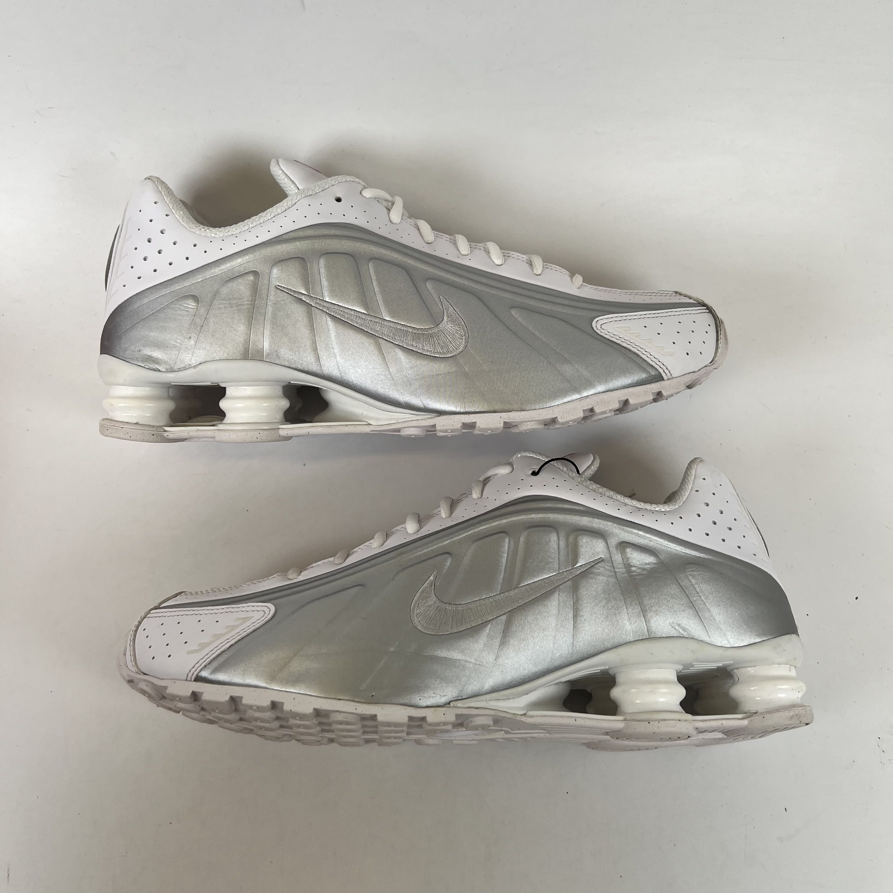 [SP15219] Nike Shox R4 White Bright Crimson Metallic Silver