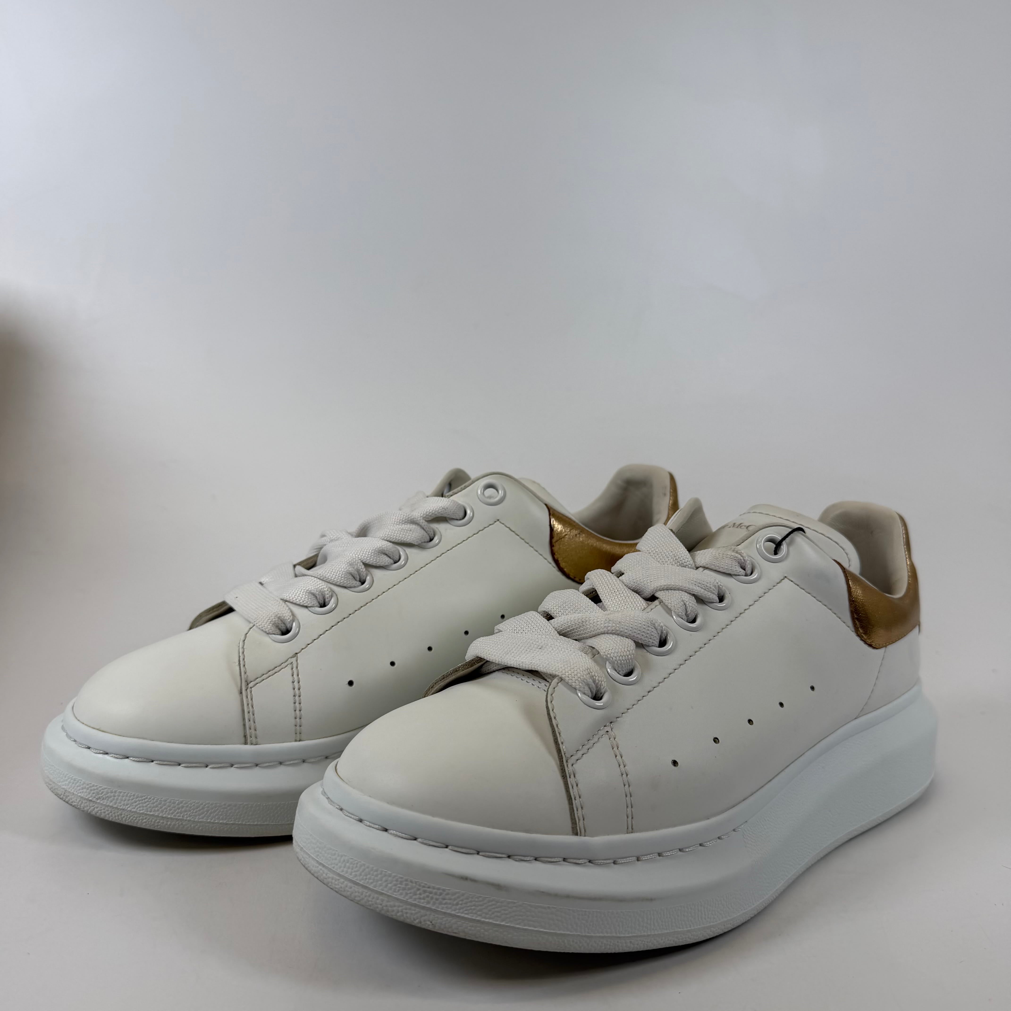 [SP12207] Alexander McQueen Oversized Light Gold