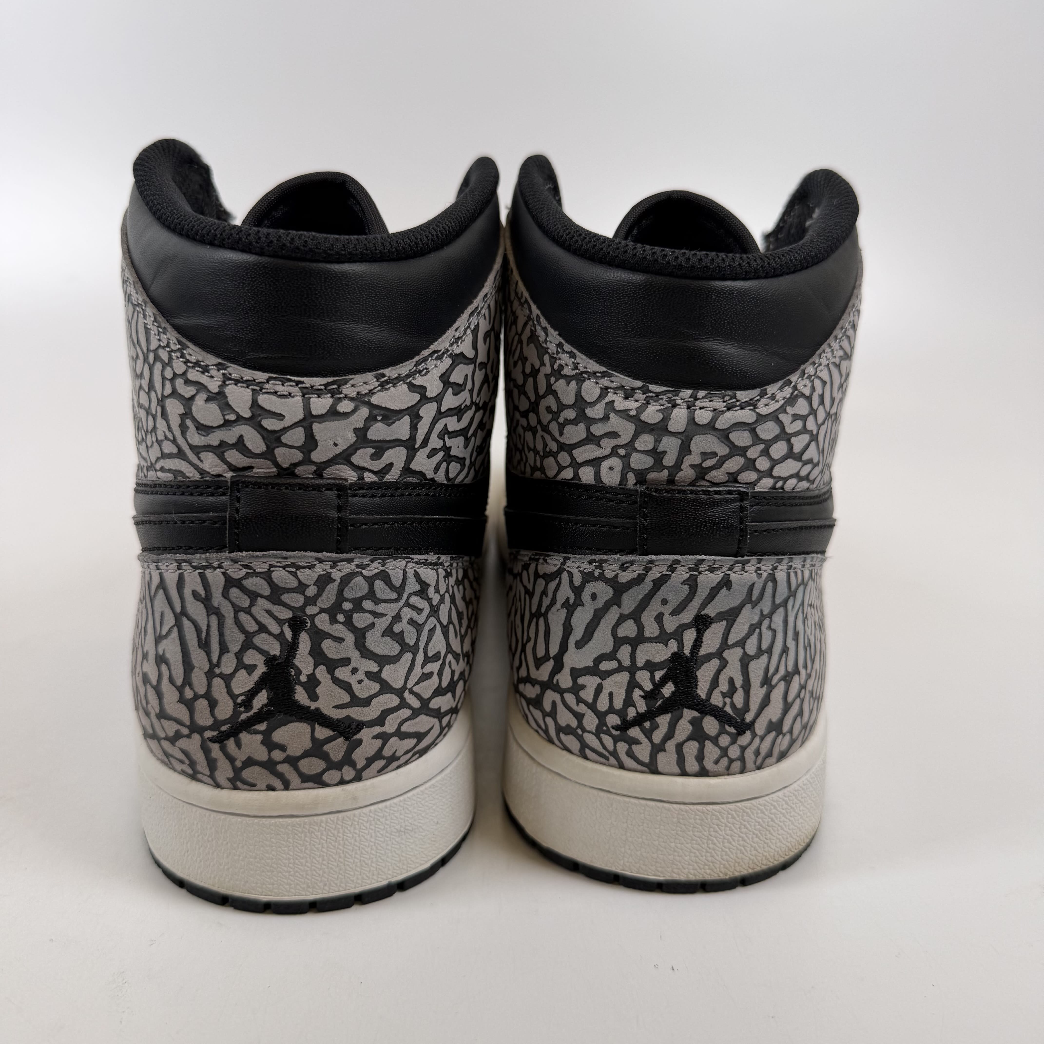 [SP10201] Air Jordan 1 Retro High 'Black Elephant'