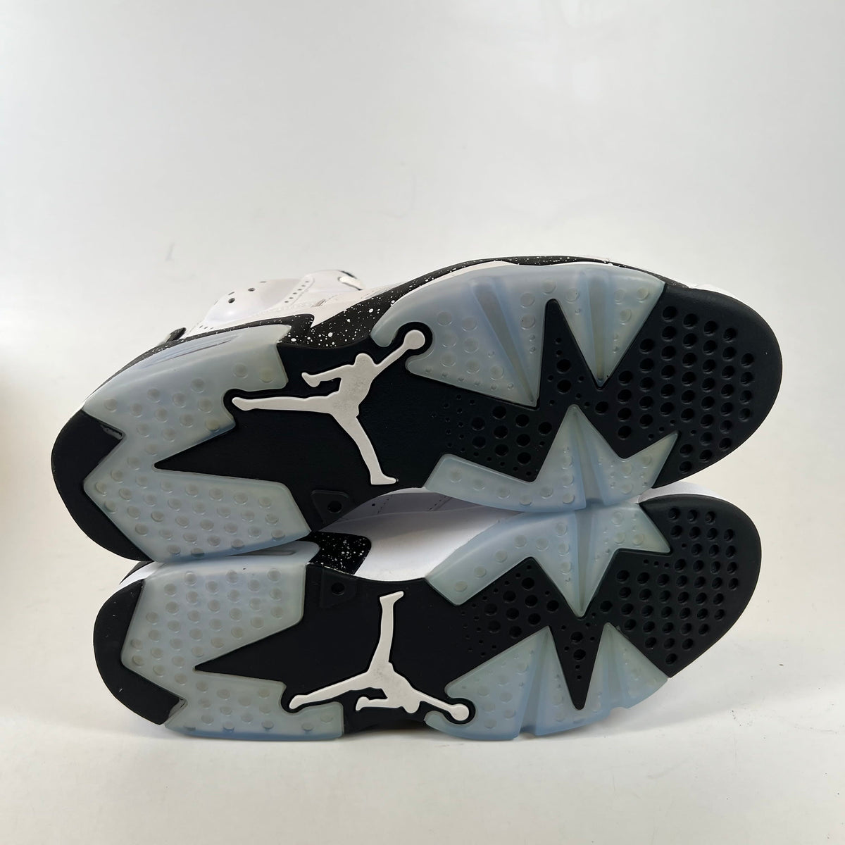 [SP15568] Jordan 6 Retro Reverse Oreo